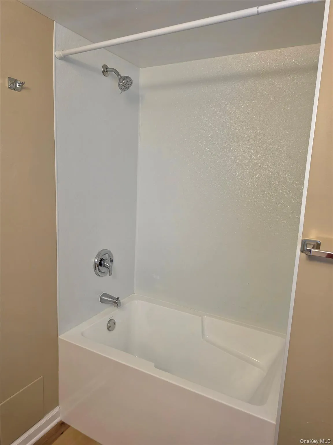 559 State Route 32, Woodbury, NY, 1 Room Rooms,1 BathroomBathrooms,Residential Lease,For Rent,State Route 32,0,999939 559 State Route 32, Woodbury, NY, 1 Room Rooms,1 BathroomBathrooms,Residential Lease,For Rent,State Route 32,0,999939