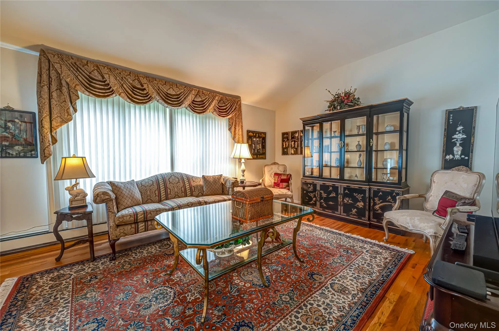 32 Dressler Road, Huntington, NY, 5 Bedrooms Bedrooms, 8 Rooms Rooms,3 BathroomsBathrooms,Residential,For Rent,Dressler,0,999945 32 Dressler Road, Huntington, NY, 5 Bedrooms Bedrooms, 8 Rooms Rooms,3 BathroomsBathrooms,Residential,For Rent,Dressler,0,999945