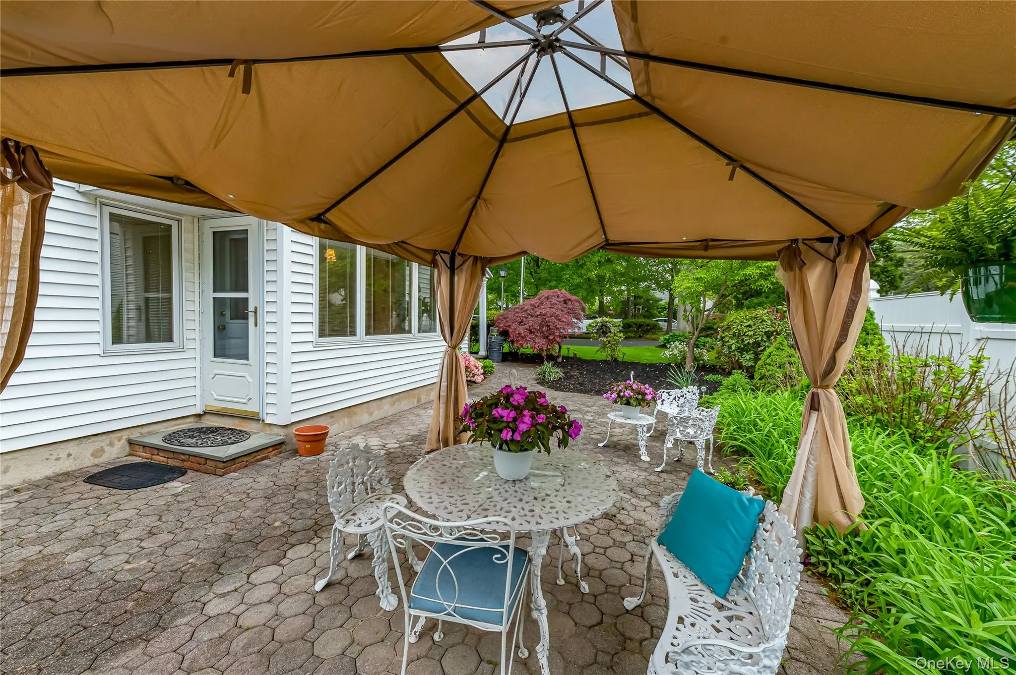 32 Dressler Road, Huntington, NY, 5 Bedrooms Bedrooms, 8 Rooms Rooms,3 BathroomsBathrooms,Residential,For Rent,Dressler,0,999945 32 Dressler Road, Huntington, NY, 5 Bedrooms Bedrooms, 8 Rooms Rooms,3 BathroomsBathrooms,Residential,For Rent,Dressler,0,999945