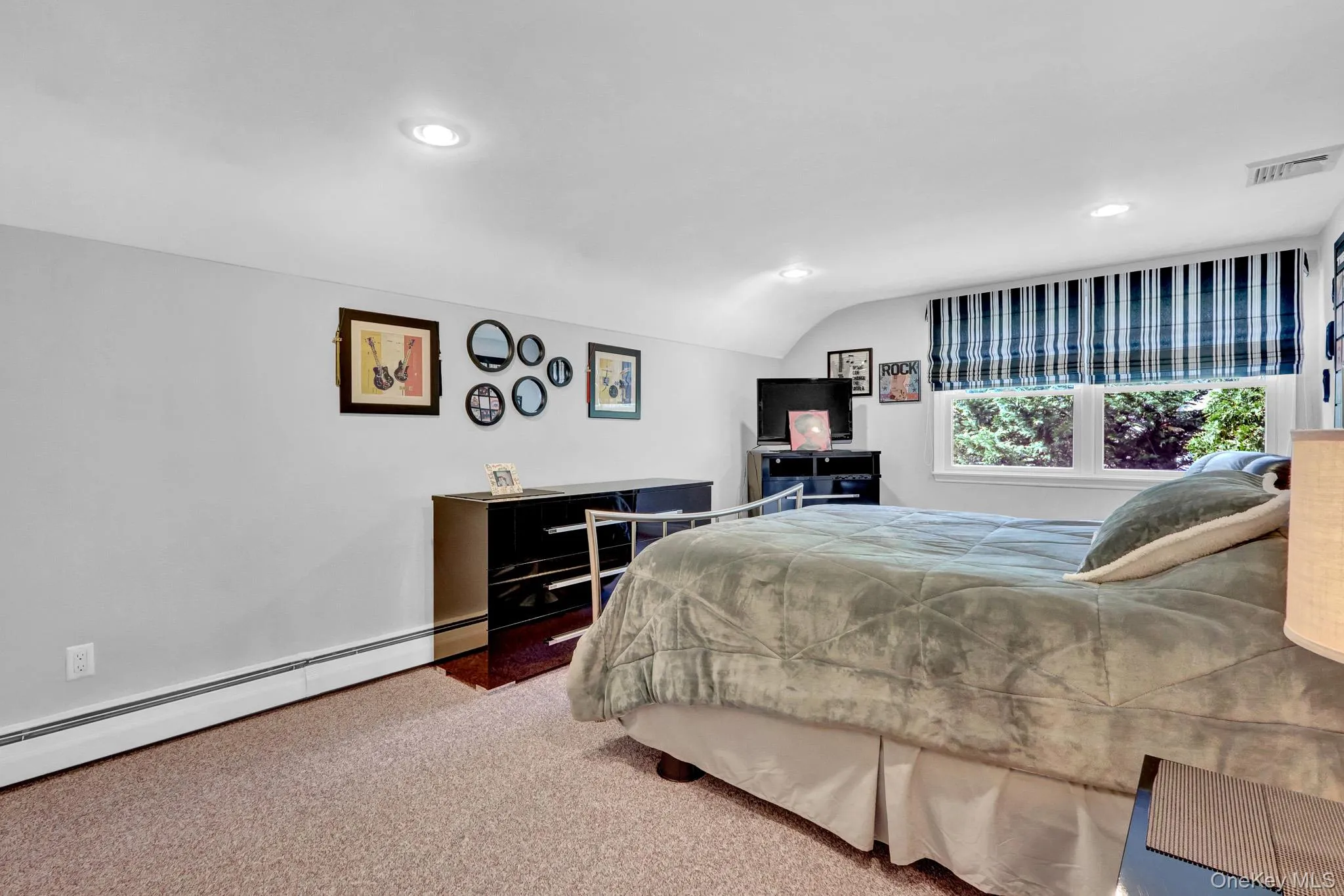 5 Merlin Lane, Brookhaven, NY, 4 Bedrooms Bedrooms, 9 Rooms Rooms,2 BathroomsBathrooms,Residential,For Rent,Merlin,0,999948 5 Merlin Lane, Brookhaven, NY, 4 Bedrooms Bedrooms, 9 Rooms Rooms,2 BathroomsBathrooms,Residential,For Rent,Merlin,0,999948