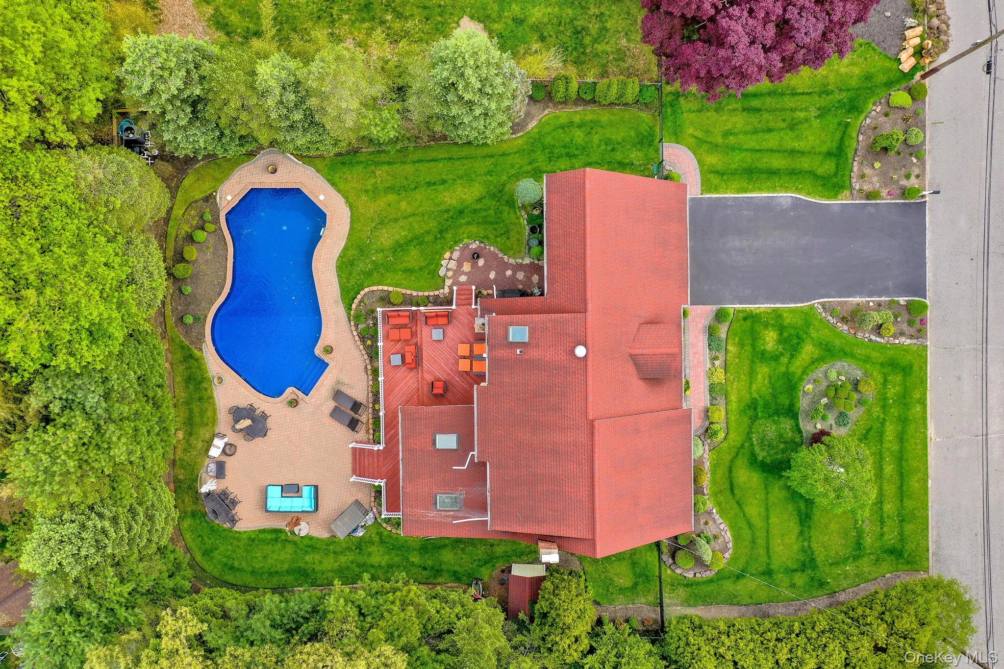 5 Merlin Lane, Brookhaven, NY, 4 Bedrooms Bedrooms, 9 Rooms Rooms,2 BathroomsBathrooms,Residential,For Rent,Merlin,0,999948 5 Merlin Lane, Brookhaven, NY, 4 Bedrooms Bedrooms, 9 Rooms Rooms,2 BathroomsBathrooms,Residential,For Rent,Merlin,0,999948