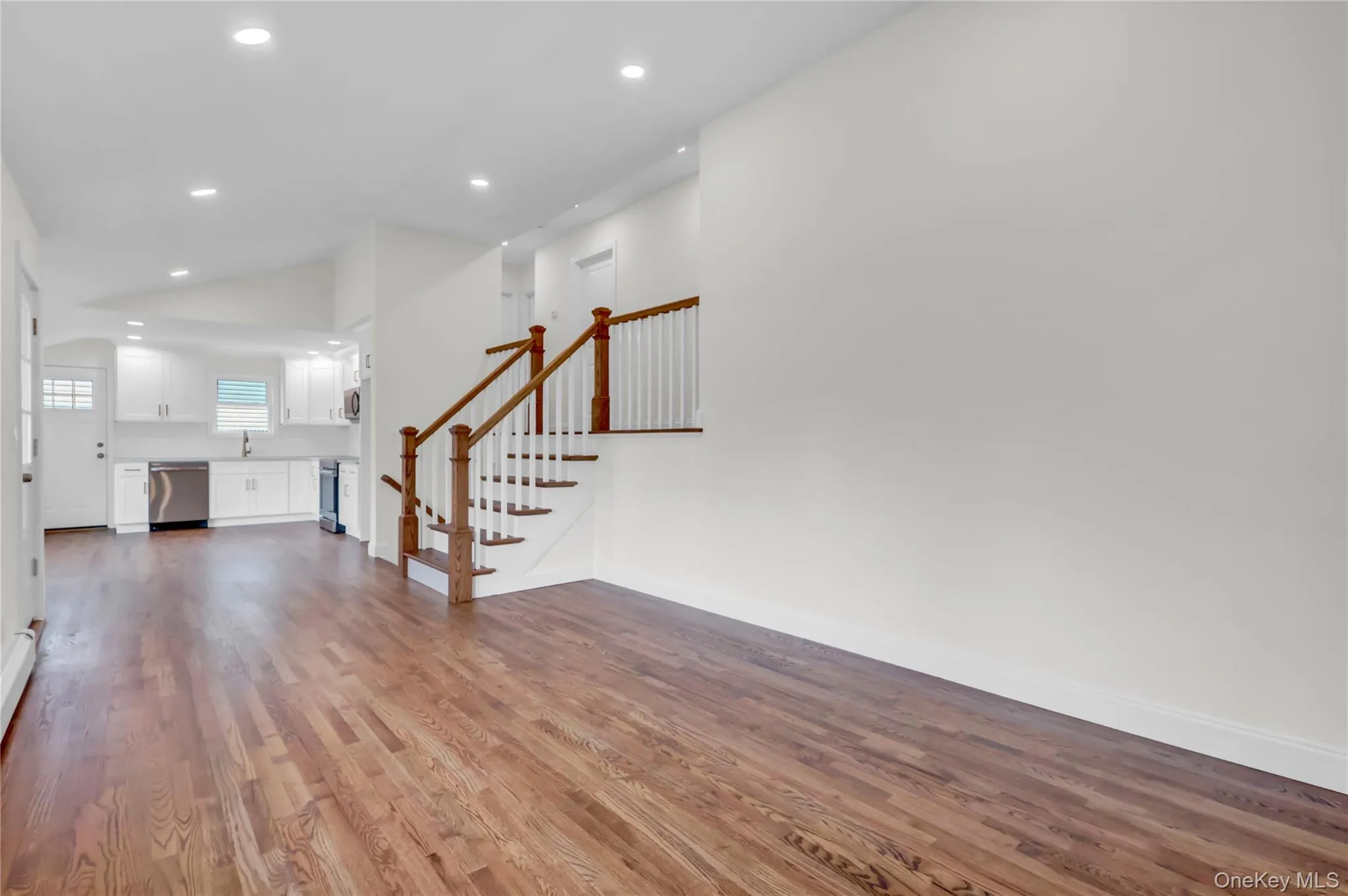 15 Glenwood Lane, Huntington, NY, 3 Bedrooms Bedrooms, 6 Rooms Rooms,2 BathroomsBathrooms,Residential,For Rent,Glenwood,0,999958 15 Glenwood Lane, Huntington, NY, 3 Bedrooms Bedrooms, 6 Rooms Rooms,2 BathroomsBathrooms,Residential,For Rent,Glenwood,0,999958
