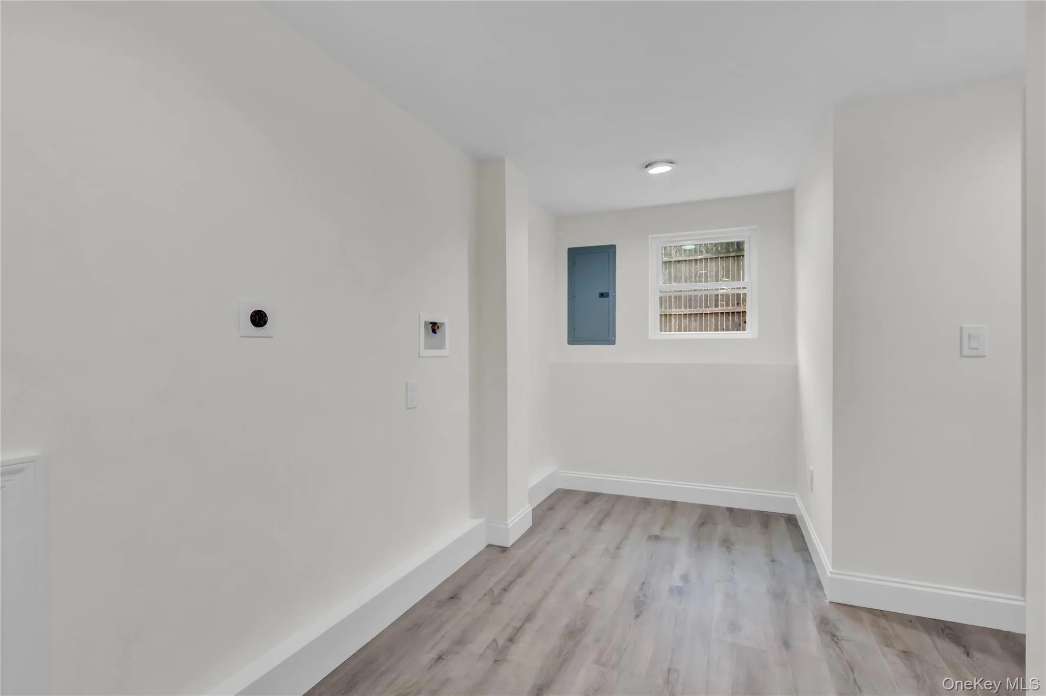 15 Glenwood Lane, Huntington, NY, 3 Bedrooms Bedrooms, 6 Rooms Rooms,2 BathroomsBathrooms,Residential,For Rent,Glenwood,0,999958 15 Glenwood Lane, Huntington, NY, 3 Bedrooms Bedrooms, 6 Rooms Rooms,2 BathroomsBathrooms,Residential,For Rent,Glenwood,0,999958