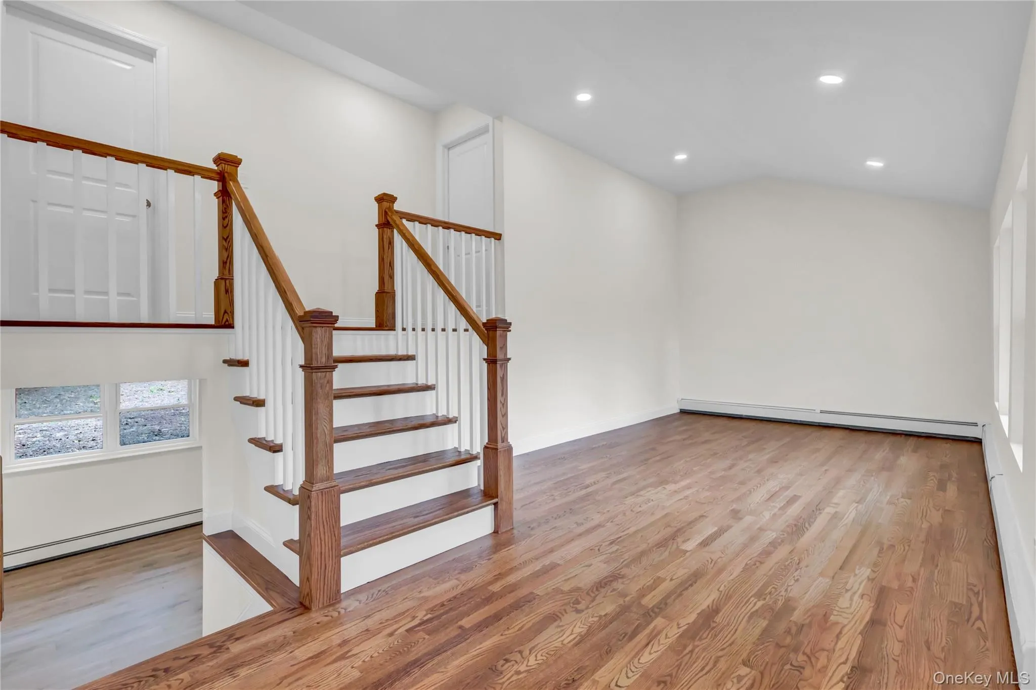 15 Glenwood Lane, Huntington, NY, 3 Bedrooms Bedrooms, 6 Rooms Rooms,2 BathroomsBathrooms,Residential,For Rent,Glenwood,0,999958 15 Glenwood Lane, Huntington, NY, 3 Bedrooms Bedrooms, 6 Rooms Rooms,2 BathroomsBathrooms,Residential,For Rent,Glenwood,0,999958