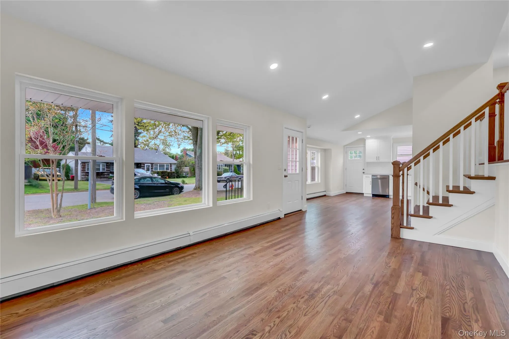 15 Glenwood Lane, Huntington, NY, 3 Bedrooms Bedrooms, 6 Rooms Rooms,2 BathroomsBathrooms,Residential,For Rent,Glenwood,0,999958 15 Glenwood Lane, Huntington, NY, 3 Bedrooms Bedrooms, 6 Rooms Rooms,2 BathroomsBathrooms,Residential,For Rent,Glenwood,0,999958