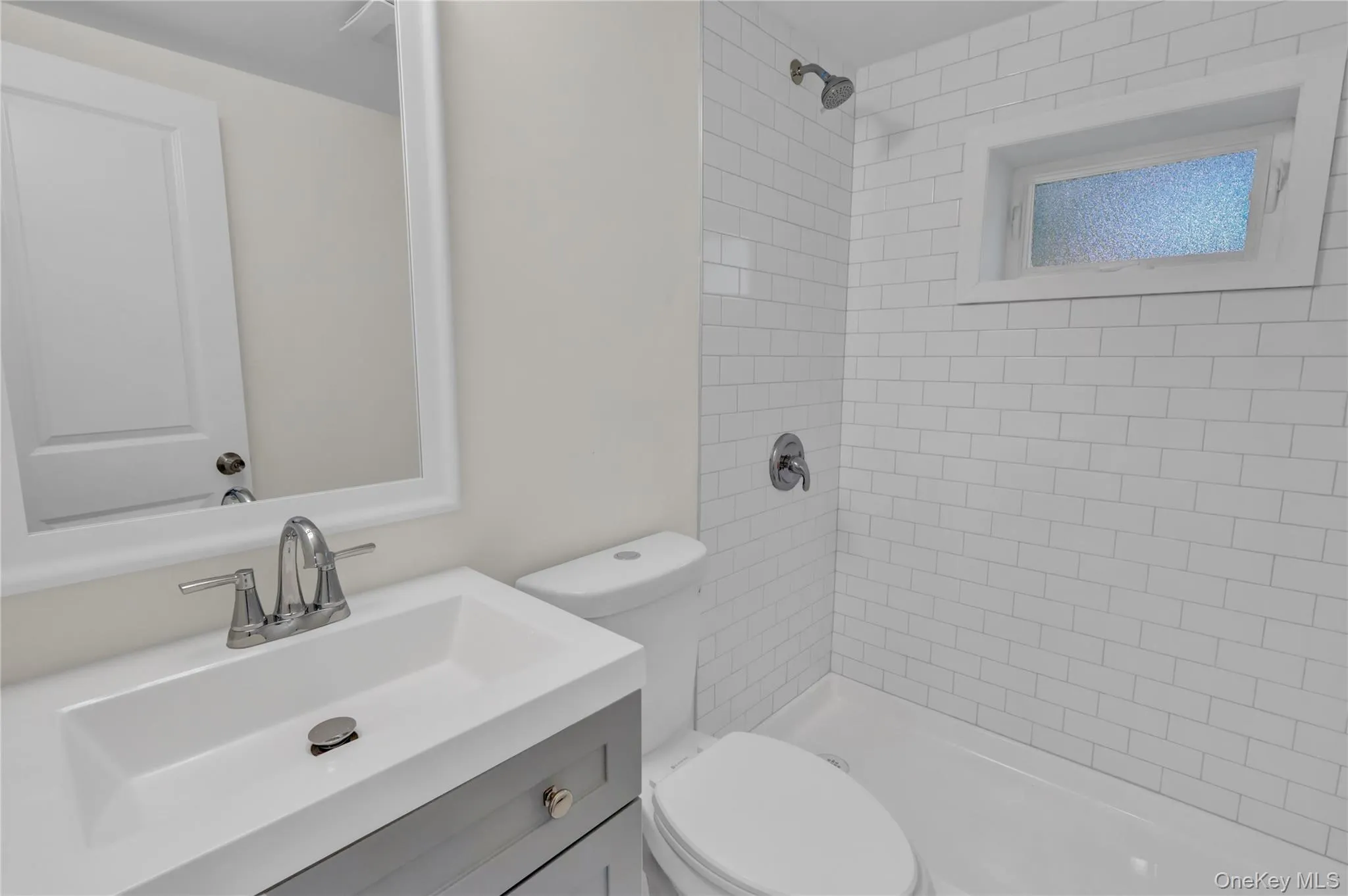 15 Glenwood Lane, Huntington, NY, 3 Bedrooms Bedrooms, 6 Rooms Rooms,2 BathroomsBathrooms,Residential,For Rent,Glenwood,0,999958 15 Glenwood Lane, Huntington, NY, 3 Bedrooms Bedrooms, 6 Rooms Rooms,2 BathroomsBathrooms,Residential,For Rent,Glenwood,0,999958