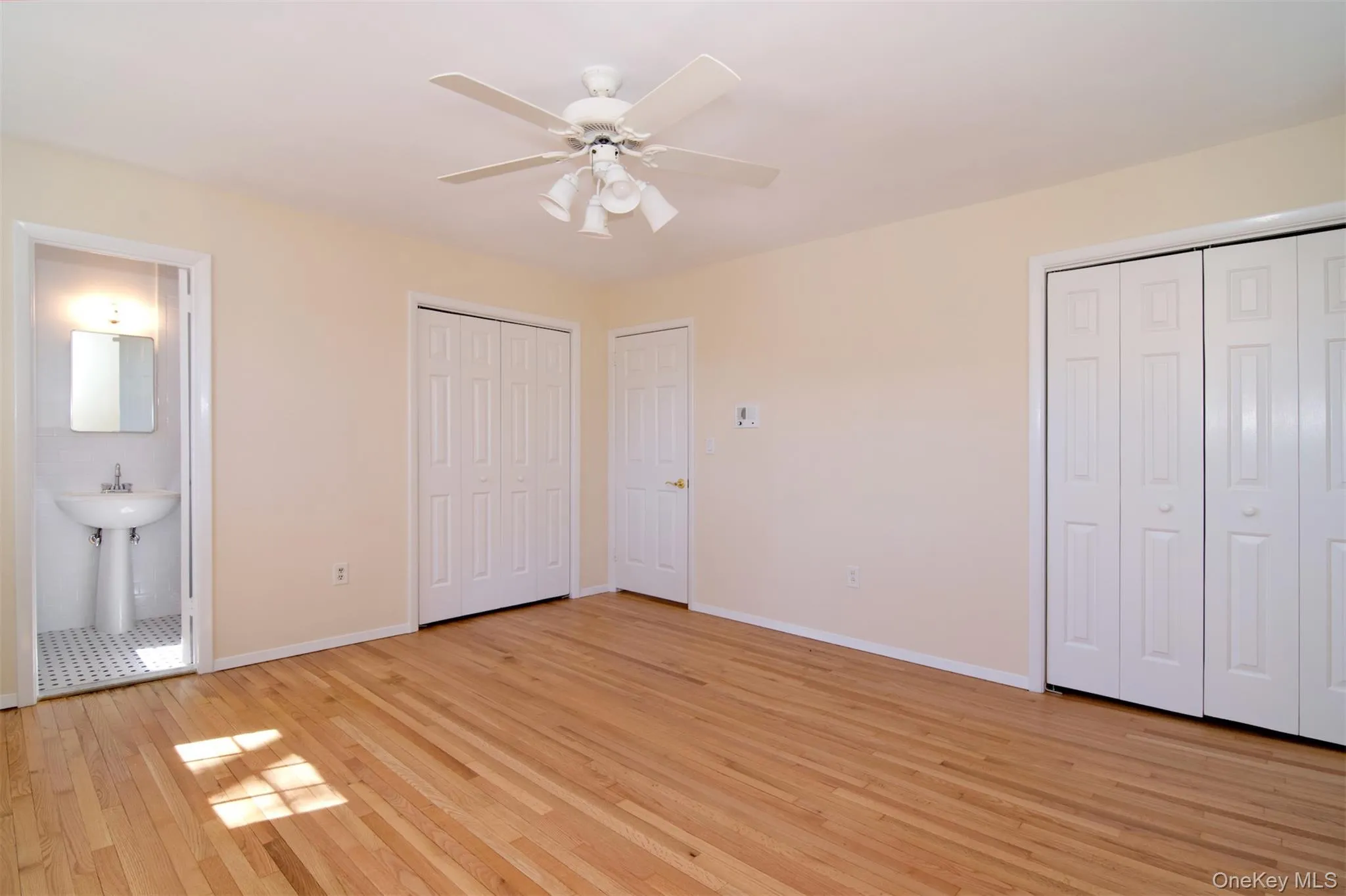 45 Myrtle Avenue, Greenburgh, NY, 6 Bedrooms Bedrooms, 11 Rooms Rooms,4 BathroomsBathrooms,Residential,For Rent,Myrtle,0,999964 45 Myrtle Avenue, Greenburgh, NY, 6 Bedrooms Bedrooms, 11 Rooms Rooms,4 BathroomsBathrooms,Residential,For Rent,Myrtle,0,999964