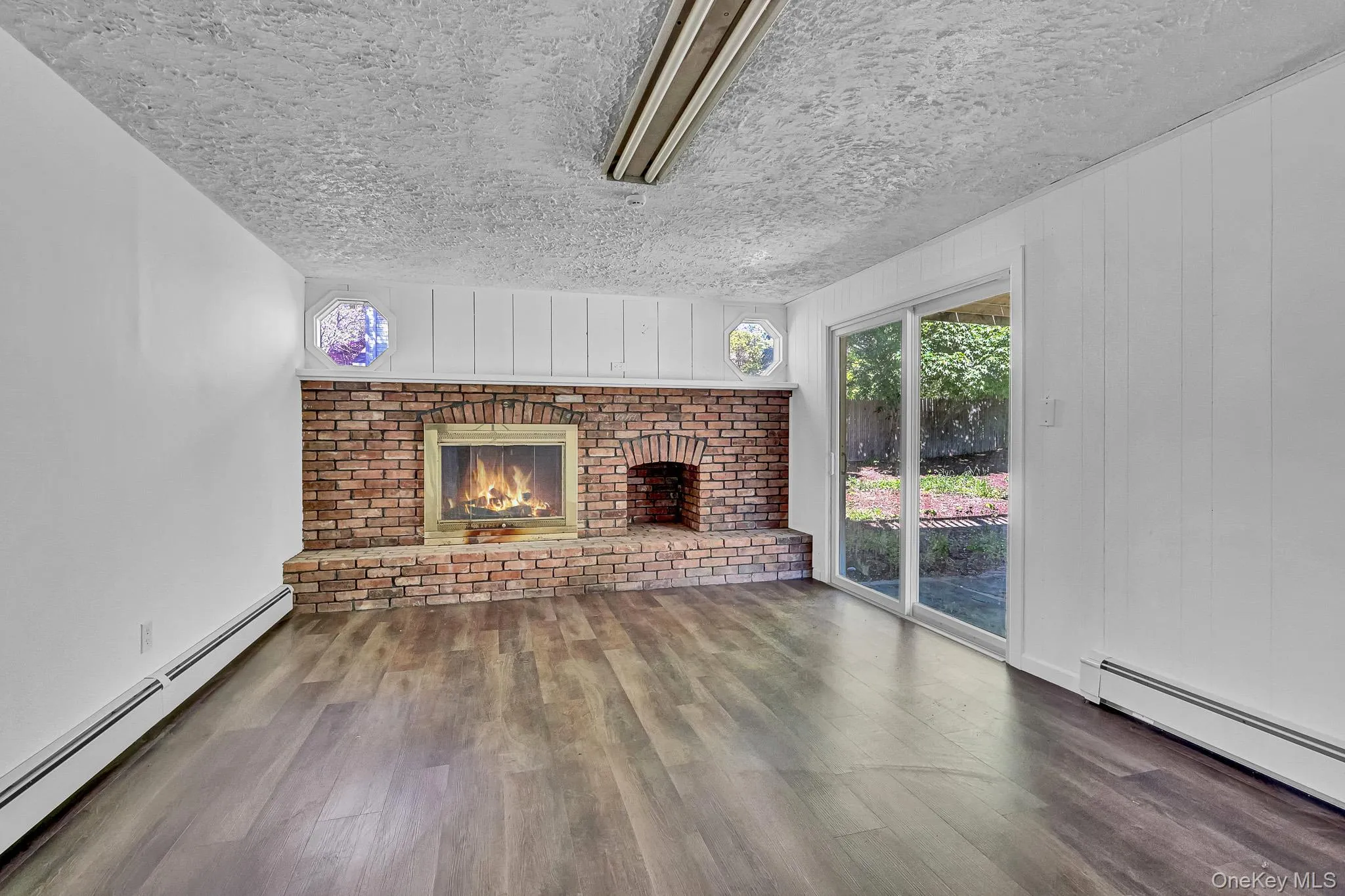 335 Babylon Street, Islip, NY, 4 Bedrooms Bedrooms, 8 Rooms Rooms,2 BathroomsBathrooms,Residential,For Rent,Babylon,0,999966 335 Babylon Street, Islip, NY, 4 Bedrooms Bedrooms, 8 Rooms Rooms,2 BathroomsBathrooms,Residential,For Rent,Babylon,0,999966