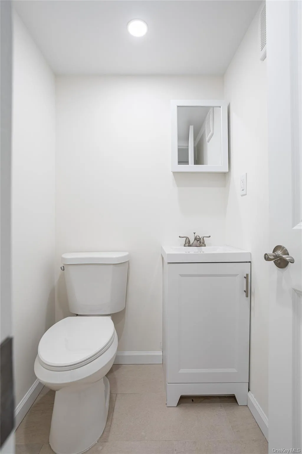 33 Marc Street, New York, NY, 2 Bedrooms Bedrooms, 5 Rooms Rooms,1 BathroomBathrooms,Residential,For Rent,Marc,0,999969 33 Marc Street, New York, NY, 2 Bedrooms Bedrooms, 5 Rooms Rooms,1 BathroomBathrooms,Residential,For Rent,Marc,0,999969
