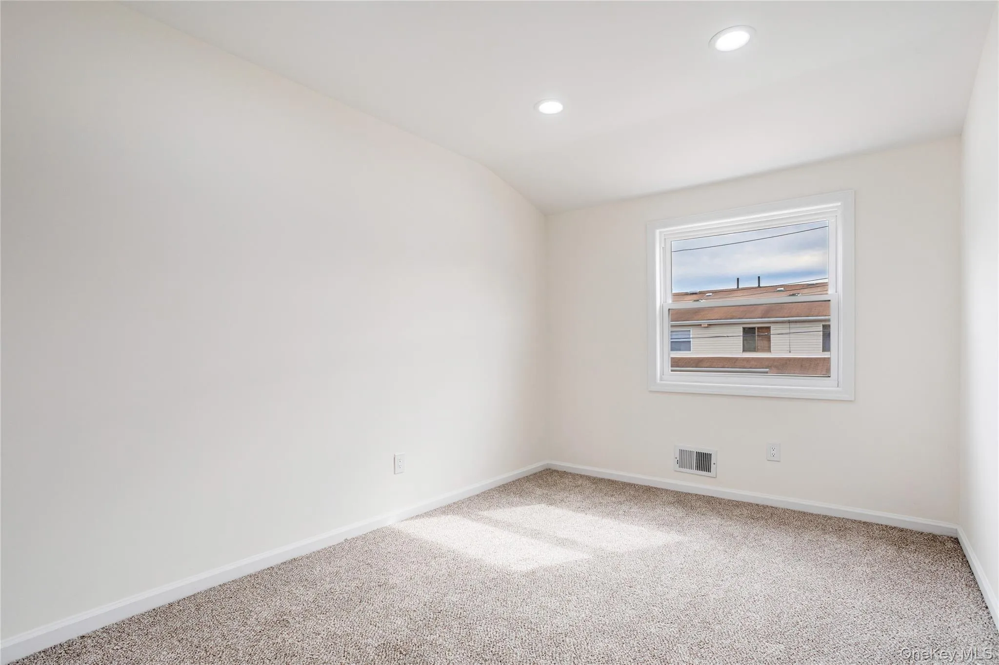33 Marc Street, New York, NY, 2 Bedrooms Bedrooms, 5 Rooms Rooms,1 BathroomBathrooms,Residential,For Rent,Marc,0,999969 33 Marc Street, New York, NY, 2 Bedrooms Bedrooms, 5 Rooms Rooms,1 BathroomBathrooms,Residential,For Rent,Marc,0,999969