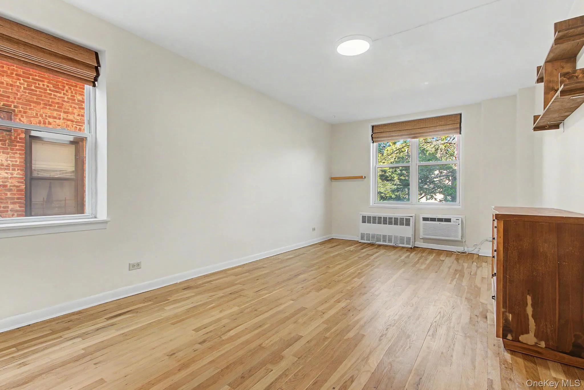 5730 Mosholu Avenue, New York, NY, 1 Bedroom Bedrooms, 4 Rooms Rooms,1 BathroomBathrooms,Residential Lease,For Rent,Mosholu,0,999971 5730 Mosholu Avenue, New York, NY, 1 Bedroom Bedrooms, 4 Rooms Rooms,1 BathroomBathrooms,Residential Lease,For Rent,Mosholu,0,999971