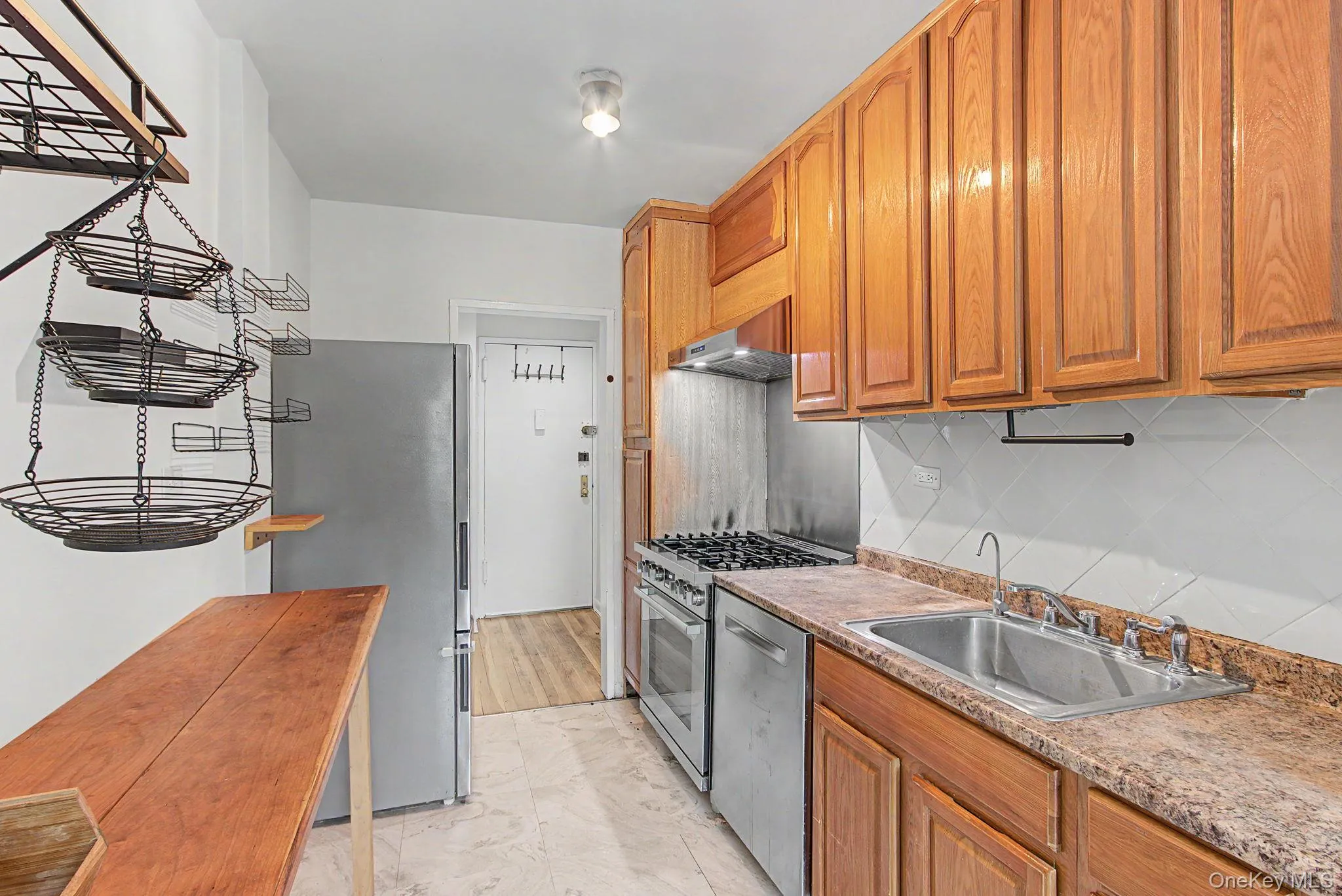 5730 Mosholu Avenue, New York, NY, 1 Bedroom Bedrooms, 4 Rooms Rooms,1 BathroomBathrooms,Residential Lease,For Rent,Mosholu,0,999971 5730 Mosholu Avenue, New York, NY, 1 Bedroom Bedrooms, 4 Rooms Rooms,1 BathroomBathrooms,Residential Lease,For Rent,Mosholu,0,999971