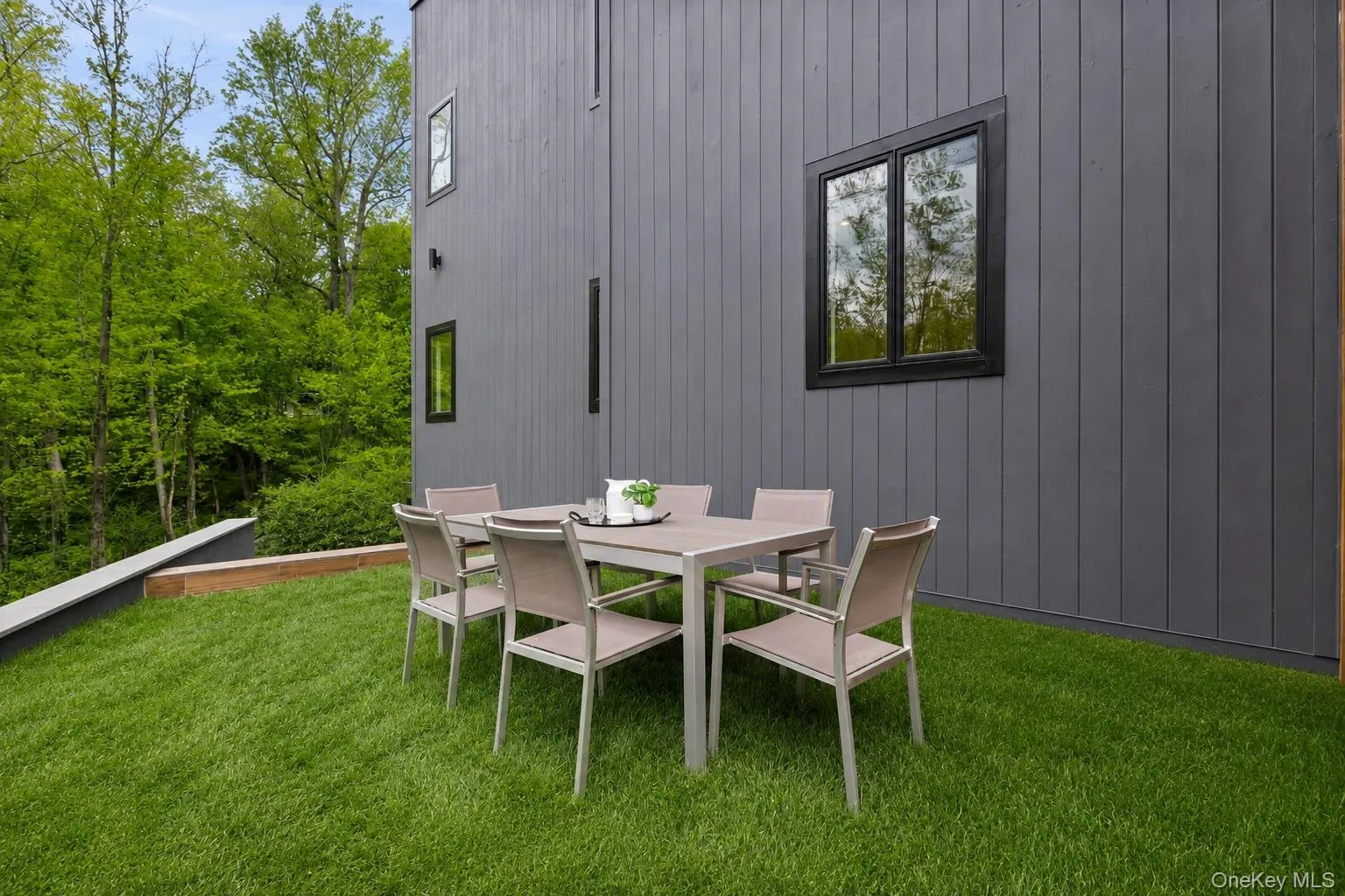 Outdoor dining space Outdoor dining space
