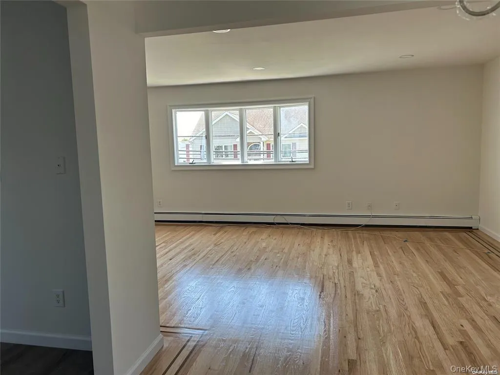 3559 Bayview St, Hempstead, NY, 3 Bedrooms Bedrooms, 6 Rooms Rooms,2 BathroomsBathrooms,Residential Lease,For Rent,Bayview St,0,999975 3559 Bayview St, Hempstead, NY, 3 Bedrooms Bedrooms, 6 Rooms Rooms,2 BathroomsBathrooms,Residential Lease,For Rent,Bayview St,0,999975