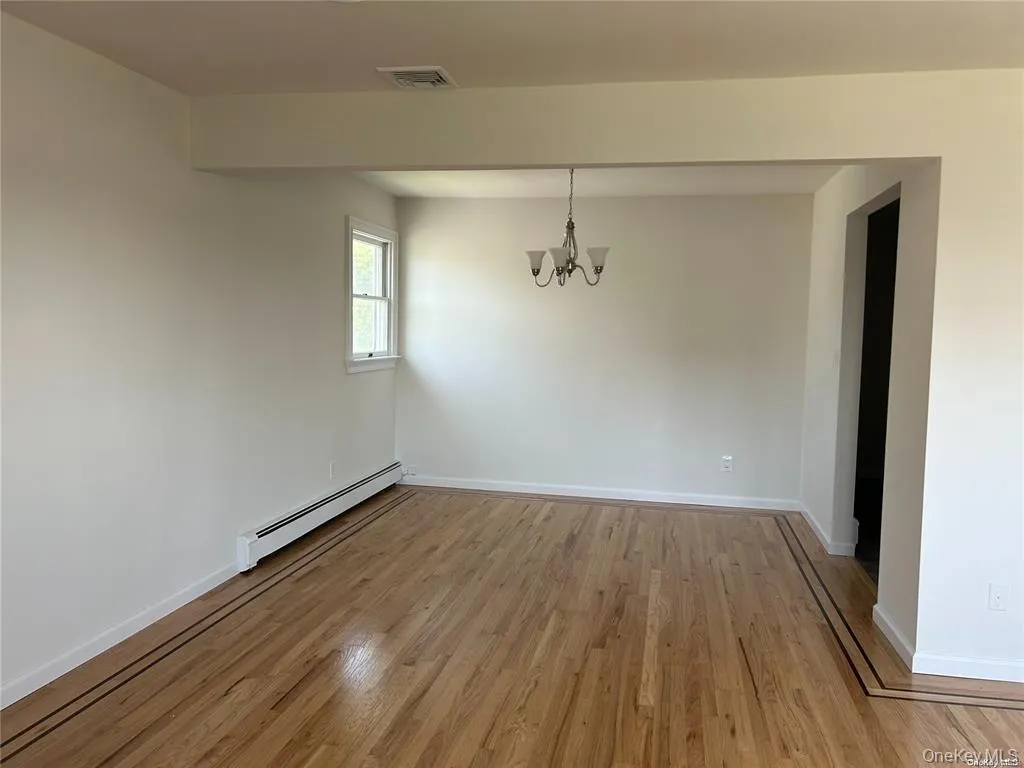 3559 Bayview St, Hempstead, NY, 3 Bedrooms Bedrooms, 6 Rooms Rooms,2 BathroomsBathrooms,Residential Lease,For Rent,Bayview St,0,999975 3559 Bayview St, Hempstead, NY, 3 Bedrooms Bedrooms, 6 Rooms Rooms,2 BathroomsBathrooms,Residential Lease,For Rent,Bayview St,0,999975
