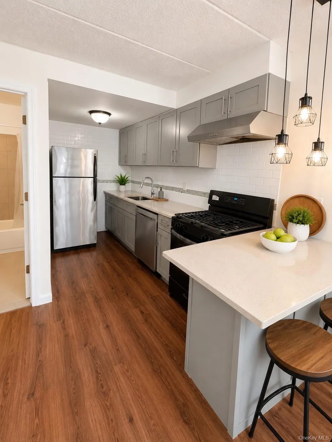 14468 38th Avenue, New York, NY, 2 Bedrooms Bedrooms, 3 Rooms Rooms,1 BathroomBathrooms,Residential,For Rent,38th,0,999976 14468 38th Avenue, New York, NY, 2 Bedrooms Bedrooms, 3 Rooms Rooms,1 BathroomBathrooms,Residential,For Rent,38th,0,999976