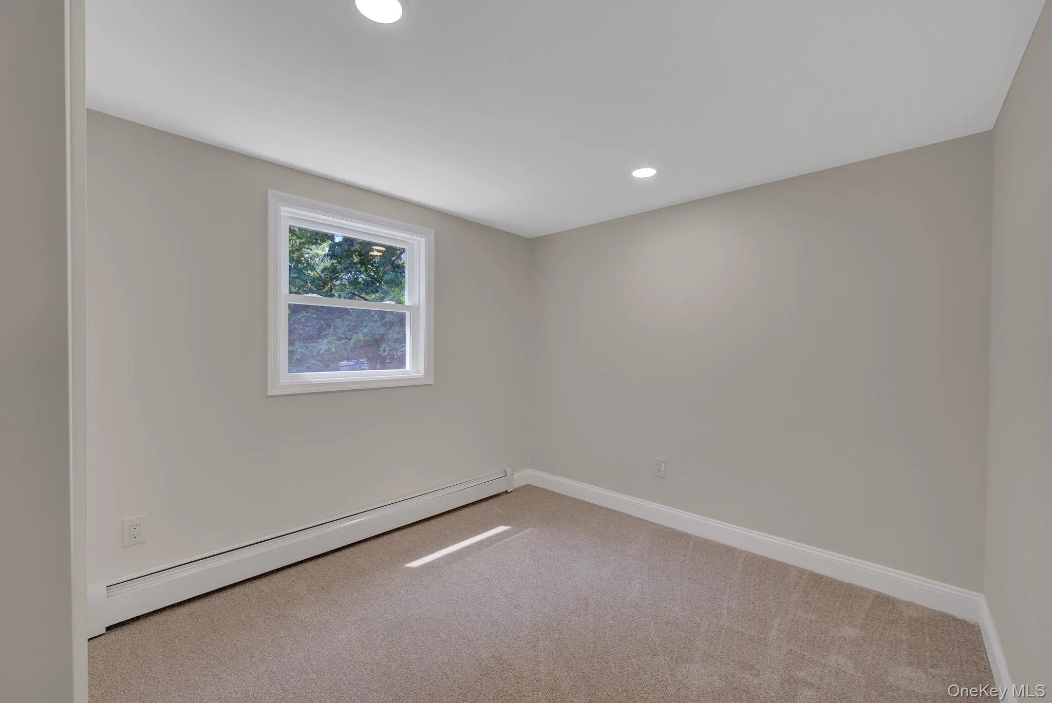 11 Parkwood Road, North Hempstead, NY, 4 Bedrooms Bedrooms, 6 Rooms Rooms,2 BathroomsBathrooms,Residential,For Rent,Parkwood,0,999978 11 Parkwood Road, North Hempstead, NY, 4 Bedrooms Bedrooms, 6 Rooms Rooms,2 BathroomsBathrooms,Residential,For Rent,Parkwood,0,999978