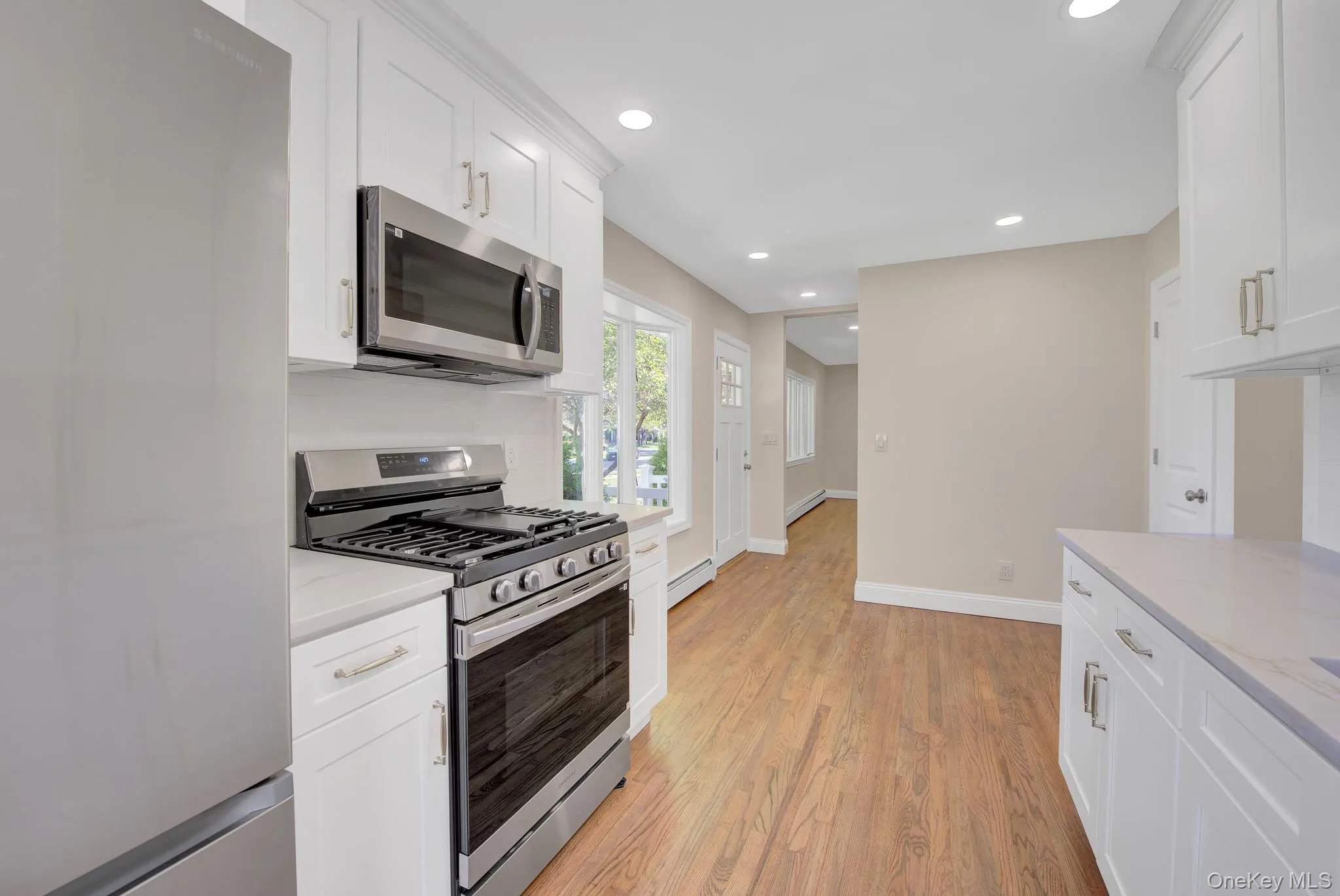 11 Parkwood Road, North Hempstead, NY, 4 Bedrooms Bedrooms, 6 Rooms Rooms,2 BathroomsBathrooms,Residential,For Rent,Parkwood,0,999978 11 Parkwood Road, North Hempstead, NY, 4 Bedrooms Bedrooms, 6 Rooms Rooms,2 BathroomsBathrooms,Residential,For Rent,Parkwood,0,999978