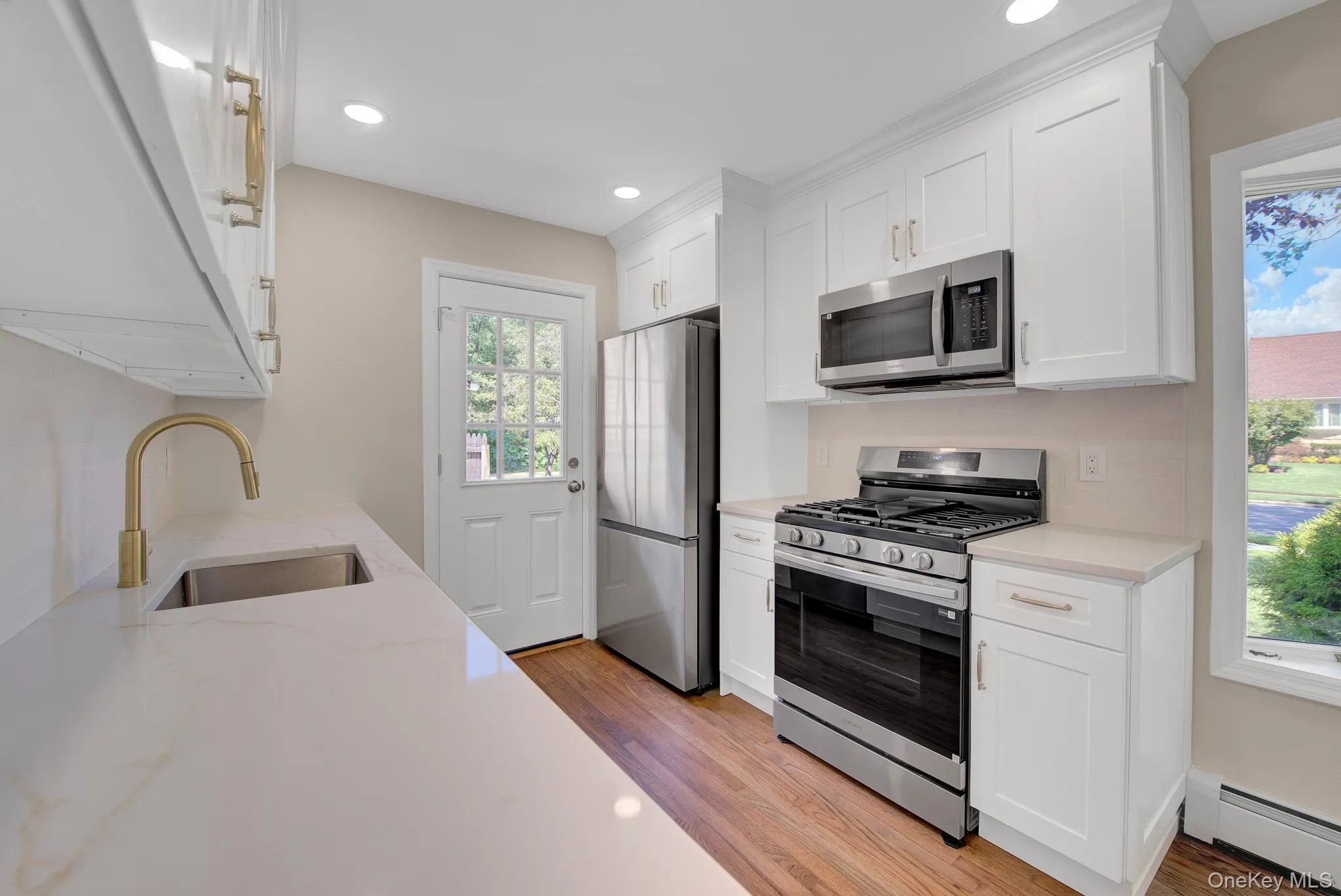 11 Parkwood Road, North Hempstead, NY, 4 Bedrooms Bedrooms, 6 Rooms Rooms,2 BathroomsBathrooms,Residential,For Rent,Parkwood,0,999978 11 Parkwood Road, North Hempstead, NY, 4 Bedrooms Bedrooms, 6 Rooms Rooms,2 BathroomsBathrooms,Residential,For Rent,Parkwood,0,999978