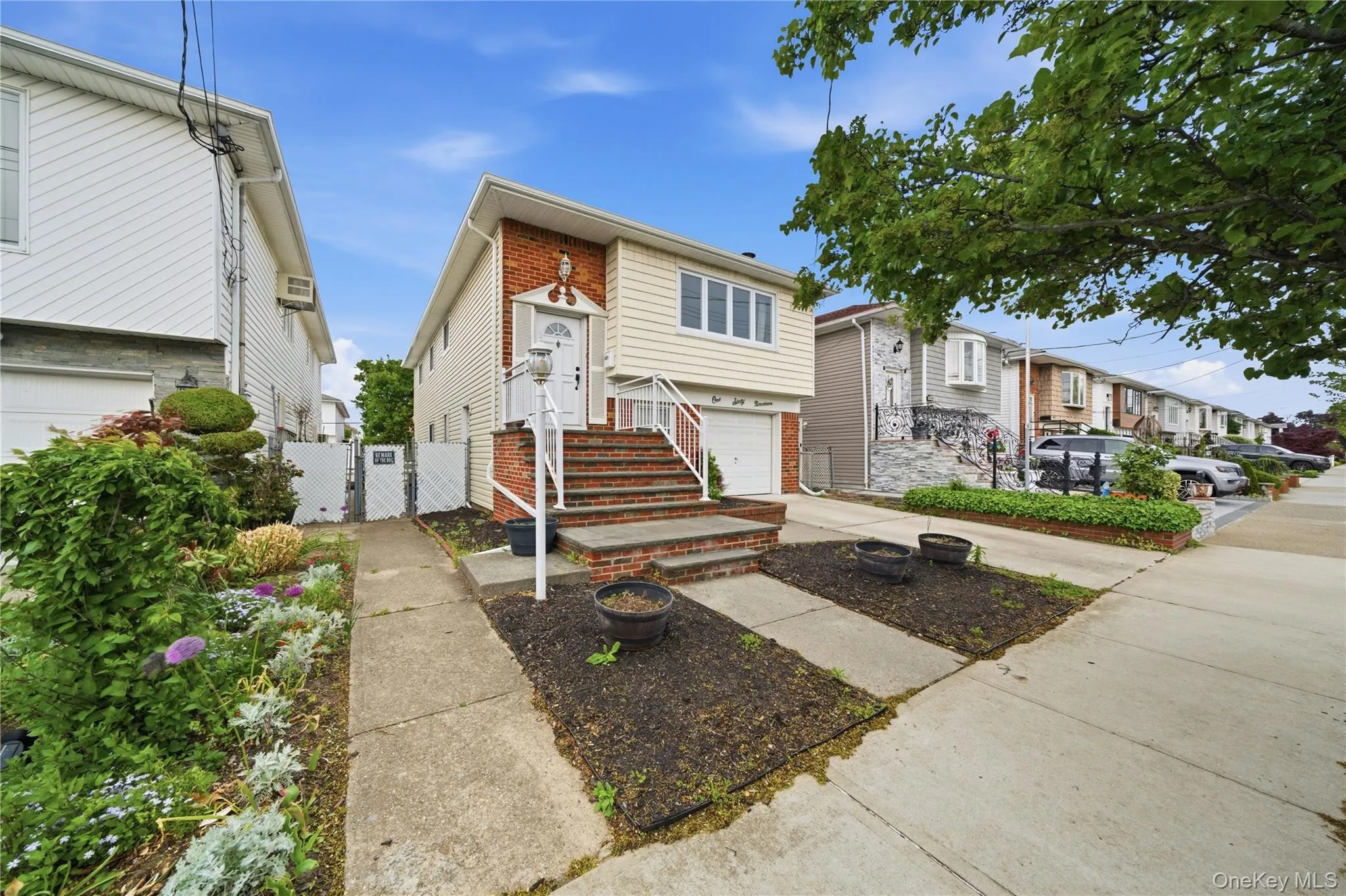 160-19 88th Street, New York, NY, 3 Bedrooms Bedrooms, 8 Rooms Rooms,2 BathroomsBathrooms,Residential Sale,For Rent,88th,0,999979 160-19 88th Street, New York, NY, 3 Bedrooms Bedrooms, 8 Rooms Rooms,2 BathroomsBathrooms,Residential Sale,For Rent,88th,0,999979