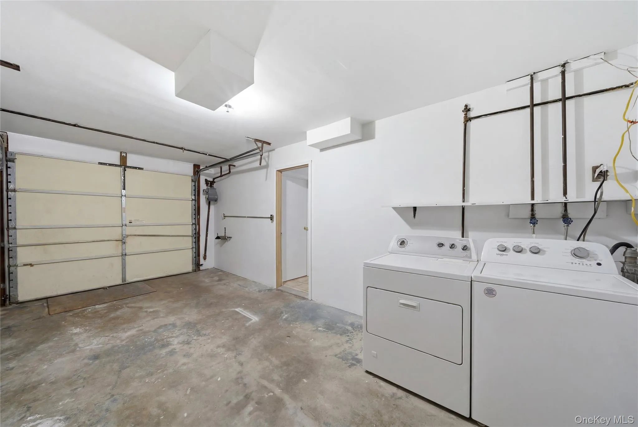 160-19 88th Street, New York, NY, 3 Bedrooms Bedrooms, 8 Rooms Rooms,2 BathroomsBathrooms,Residential Sale,For Rent,88th,0,999979 160-19 88th Street, New York, NY, 3 Bedrooms Bedrooms, 8 Rooms Rooms,2 BathroomsBathrooms,Residential Sale,For Rent,88th,0,999979
