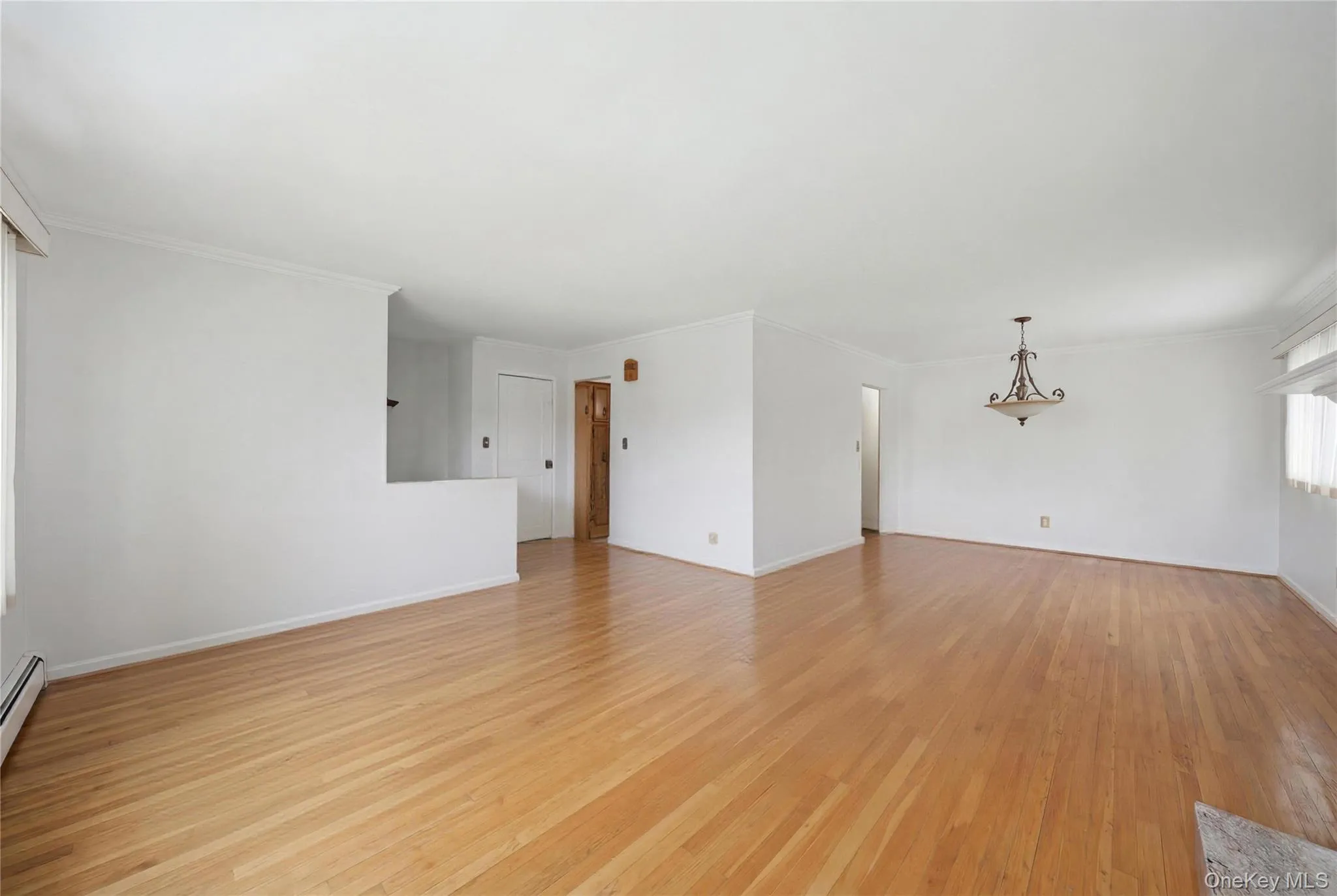 160-19 88th Street, New York, NY, 3 Bedrooms Bedrooms, 8 Rooms Rooms,2 BathroomsBathrooms,Residential Sale,For Rent,88th,0,999979 160-19 88th Street, New York, NY, 3 Bedrooms Bedrooms, 8 Rooms Rooms,2 BathroomsBathrooms,Residential Sale,For Rent,88th,0,999979