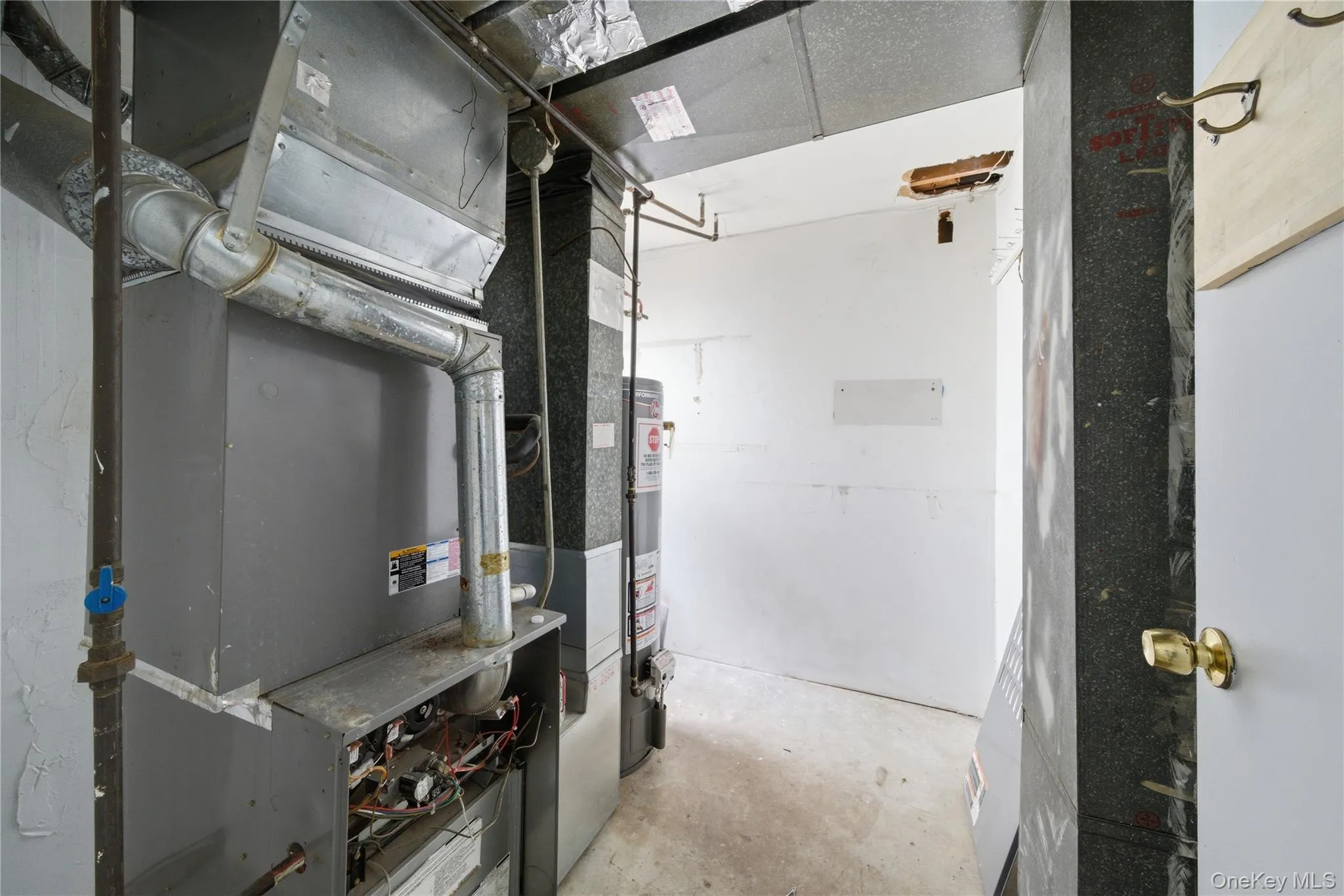 160-19 88th Street, New York, NY, 3 Bedrooms Bedrooms, 8 Rooms Rooms,2 BathroomsBathrooms,Residential Sale,For Rent,88th,0,999979 160-19 88th Street, New York, NY, 3 Bedrooms Bedrooms, 8 Rooms Rooms,2 BathroomsBathrooms,Residential Sale,For Rent,88th,0,999979