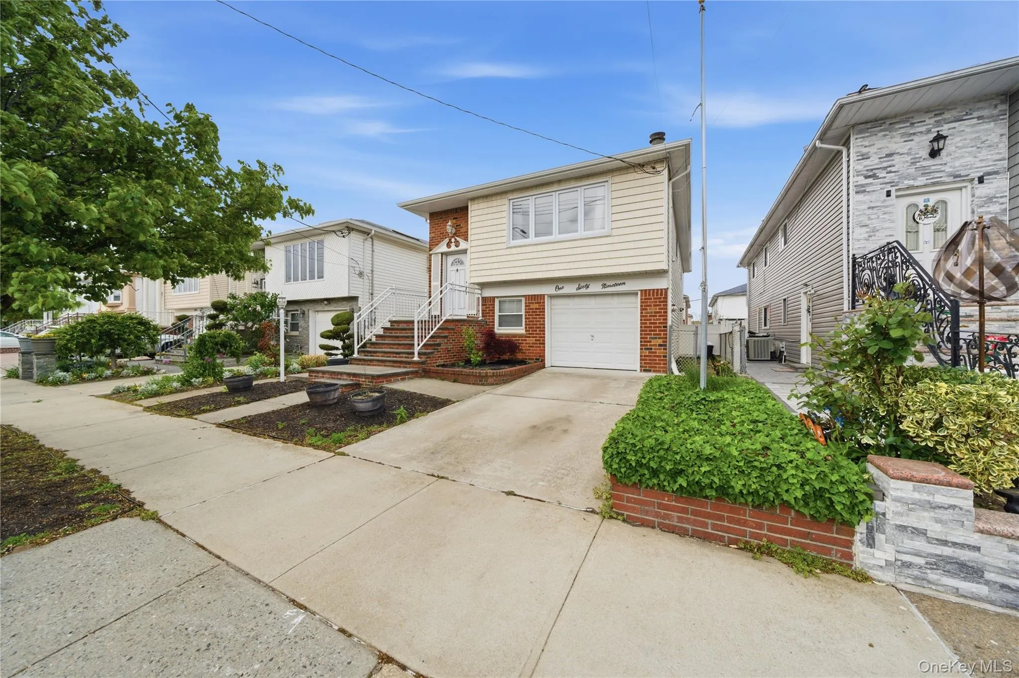 160-19 88th Street, New York, NY, 3 Bedrooms Bedrooms, 8 Rooms Rooms,2 BathroomsBathrooms,Residential Sale,For Rent,88th,0,999979 160-19 88th Street, New York, NY, 3 Bedrooms Bedrooms, 8 Rooms Rooms,2 BathroomsBathrooms,Residential Sale,For Rent,88th,0,999979