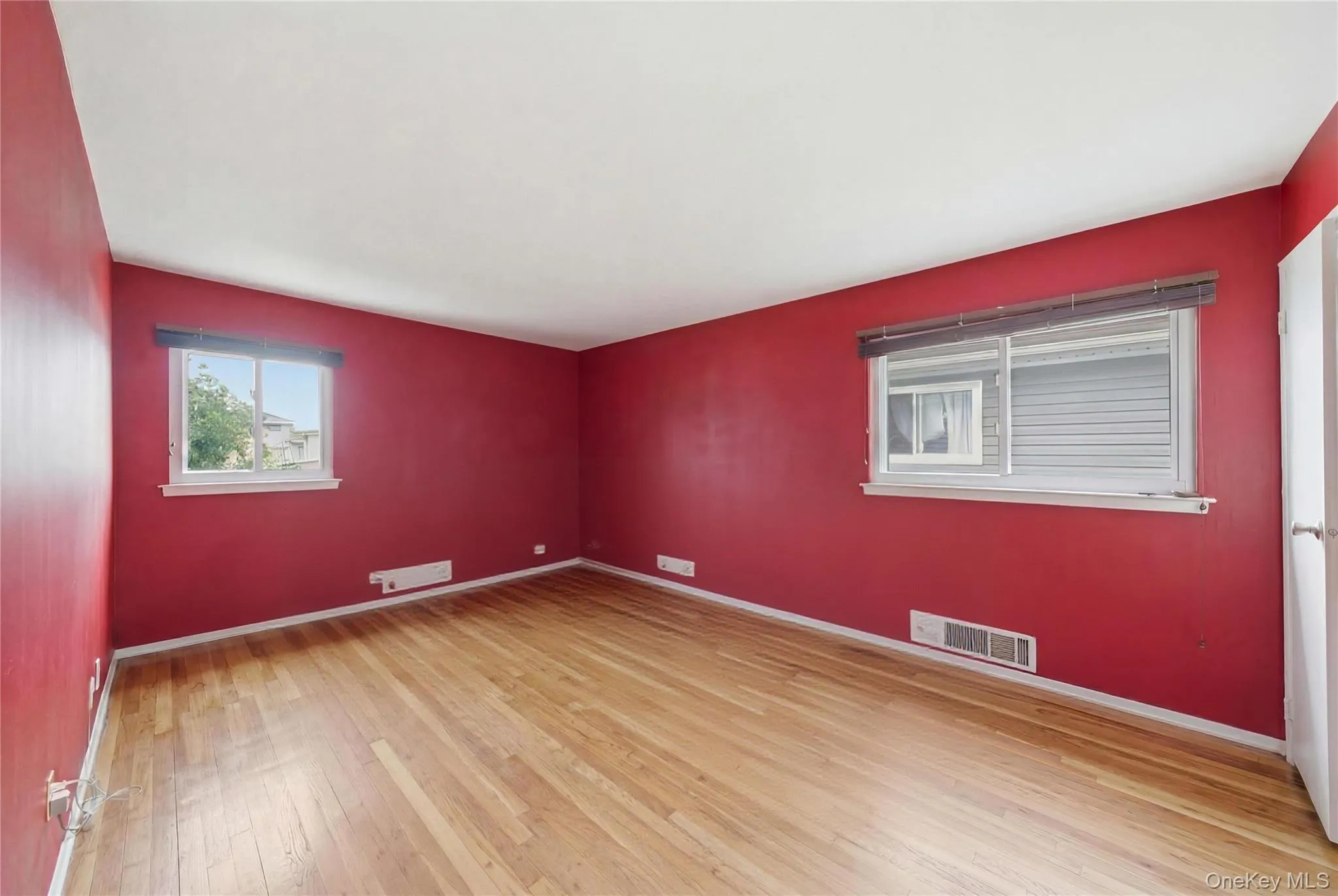 160-19 88th Street, New York, NY, 3 Bedrooms Bedrooms, 8 Rooms Rooms,2 BathroomsBathrooms,Residential Sale,For Rent,88th,0,999979 160-19 88th Street, New York, NY, 3 Bedrooms Bedrooms, 8 Rooms Rooms,2 BathroomsBathrooms,Residential Sale,For Rent,88th,0,999979