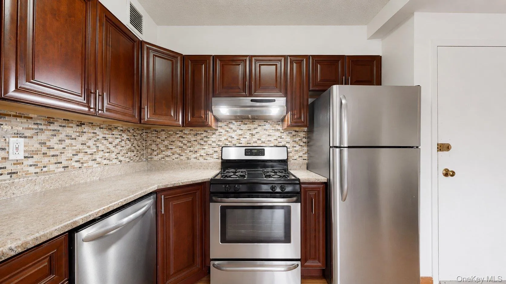 76-01 113th Street, New York, NY, 2 Bedrooms Bedrooms, 5 Rooms Rooms,2 BathroomsBathrooms,Residential,For Rent,113th,0,999980 76-01 113th Street, New York, NY, 2 Bedrooms Bedrooms, 5 Rooms Rooms,2 BathroomsBathrooms,Residential,For Rent,113th,0,999980