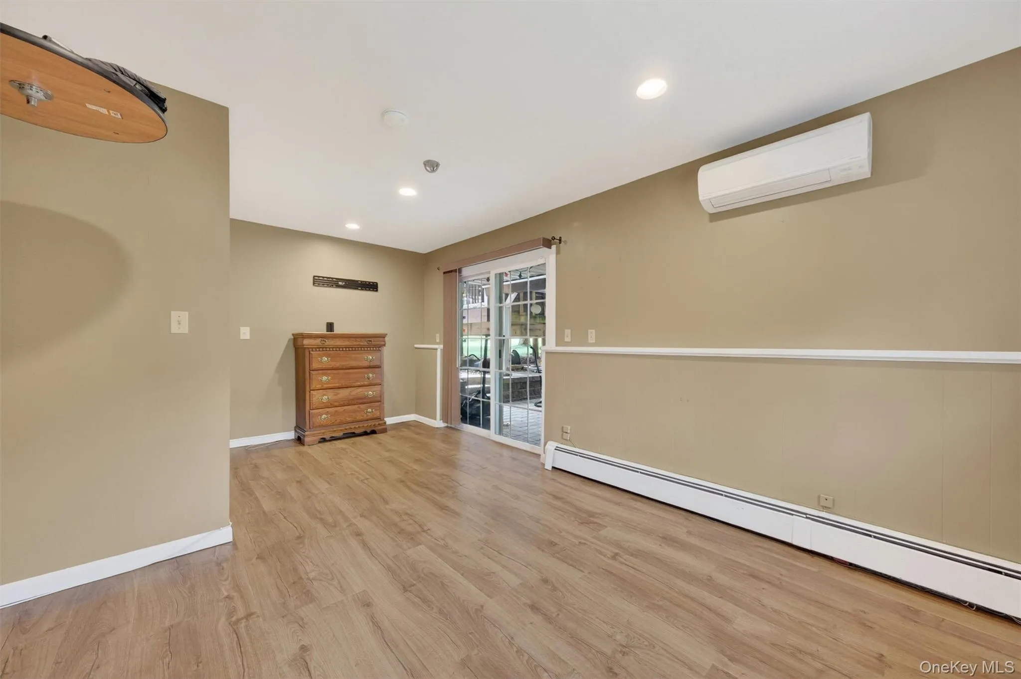 46 Ben Lomond Drive, Middletown, NY, 4 Bedrooms Bedrooms, 8 Rooms Rooms,2 BathroomsBathrooms,Residential,For Rent,Ben Lomond,0,999983 46 Ben Lomond Drive, Middletown, NY, 4 Bedrooms Bedrooms, 8 Rooms Rooms,2 BathroomsBathrooms,Residential,For Rent,Ben Lomond,0,999983