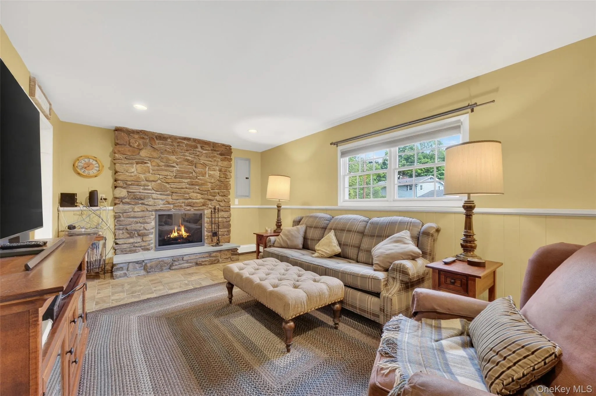 46 Ben Lomond Drive, Middletown, NY, 4 Bedrooms Bedrooms, 8 Rooms Rooms,2 BathroomsBathrooms,Residential,For Rent,Ben Lomond,0,999983 46 Ben Lomond Drive, Middletown, NY, 4 Bedrooms Bedrooms, 8 Rooms Rooms,2 BathroomsBathrooms,Residential,For Rent,Ben Lomond,0,999983