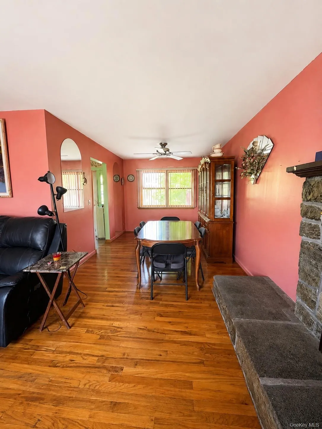 43 Morris Avenue, Brookhaven, NY, 3 Bedrooms Bedrooms, 6 Rooms Rooms,1 BathroomBathrooms,Residential Sale,For Rent,Morris,0,999985 43 Morris Avenue, Brookhaven, NY, 3 Bedrooms Bedrooms, 6 Rooms Rooms,1 BathroomBathrooms,Residential Sale,For Rent,Morris,0,999985