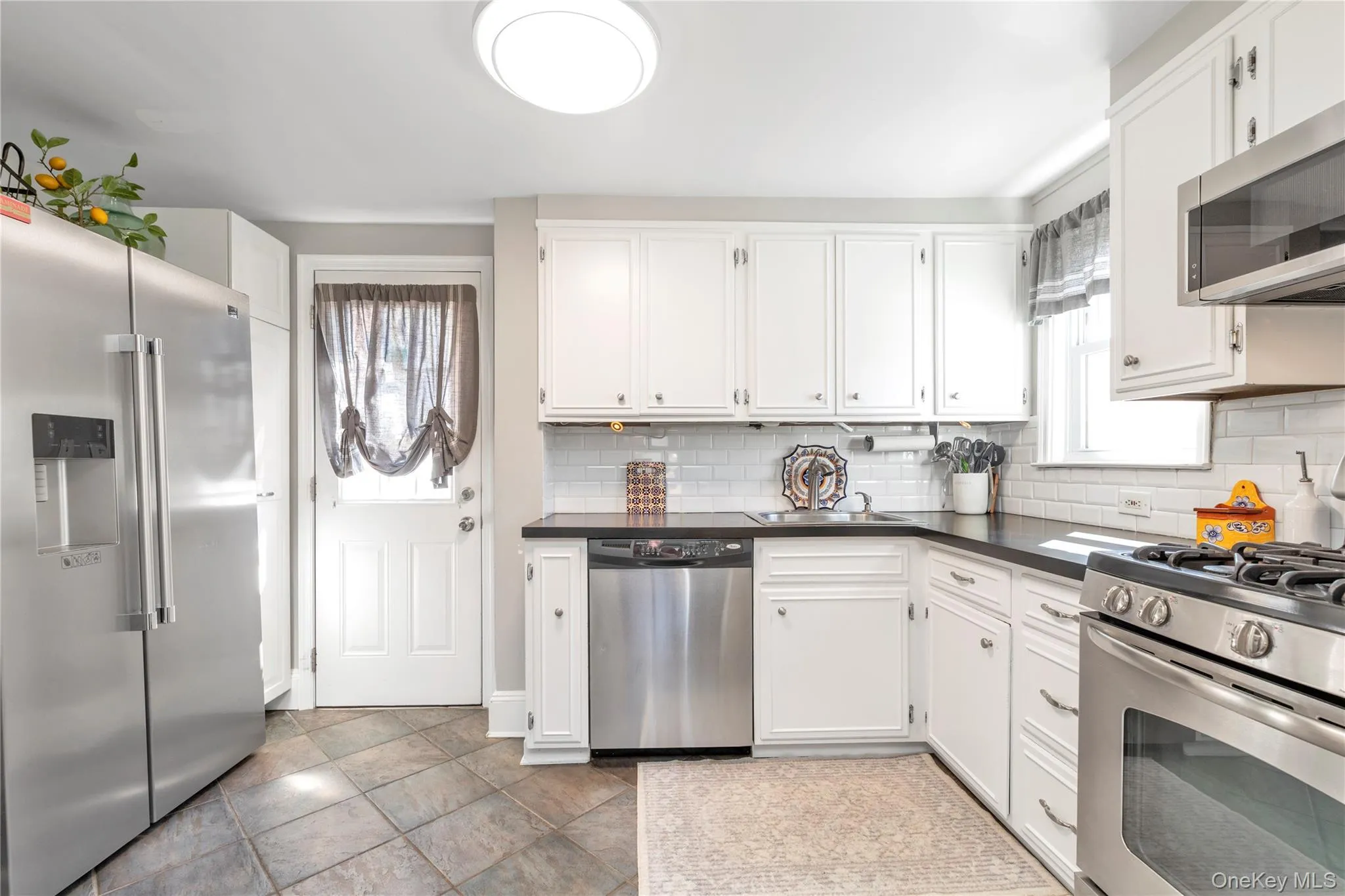 324 Beebe Road, North Hempstead, NY, 3 Bedrooms Bedrooms, 7 Rooms Rooms,2 BathroomsBathrooms,Residential Lease,For Rent,Beebe,0,999989 324 Beebe Road, North Hempstead, NY, 3 Bedrooms Bedrooms, 7 Rooms Rooms,2 BathroomsBathrooms,Residential Lease,For Rent,Beebe,0,999989