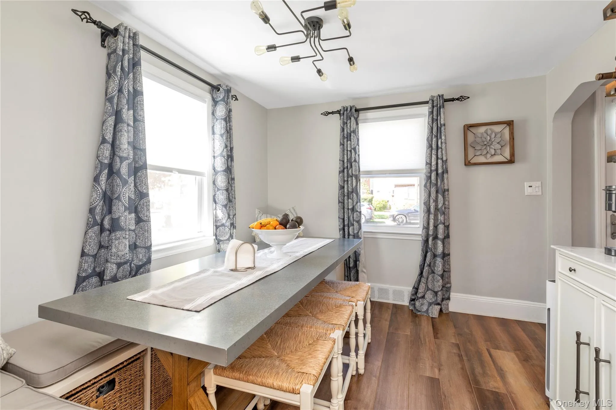 324 Beebe Road, North Hempstead, NY, 3 Bedrooms Bedrooms, 7 Rooms Rooms,2 BathroomsBathrooms,Residential Lease,For Rent,Beebe,0,999989 324 Beebe Road, North Hempstead, NY, 3 Bedrooms Bedrooms, 7 Rooms Rooms,2 BathroomsBathrooms,Residential Lease,For Rent,Beebe,0,999989
