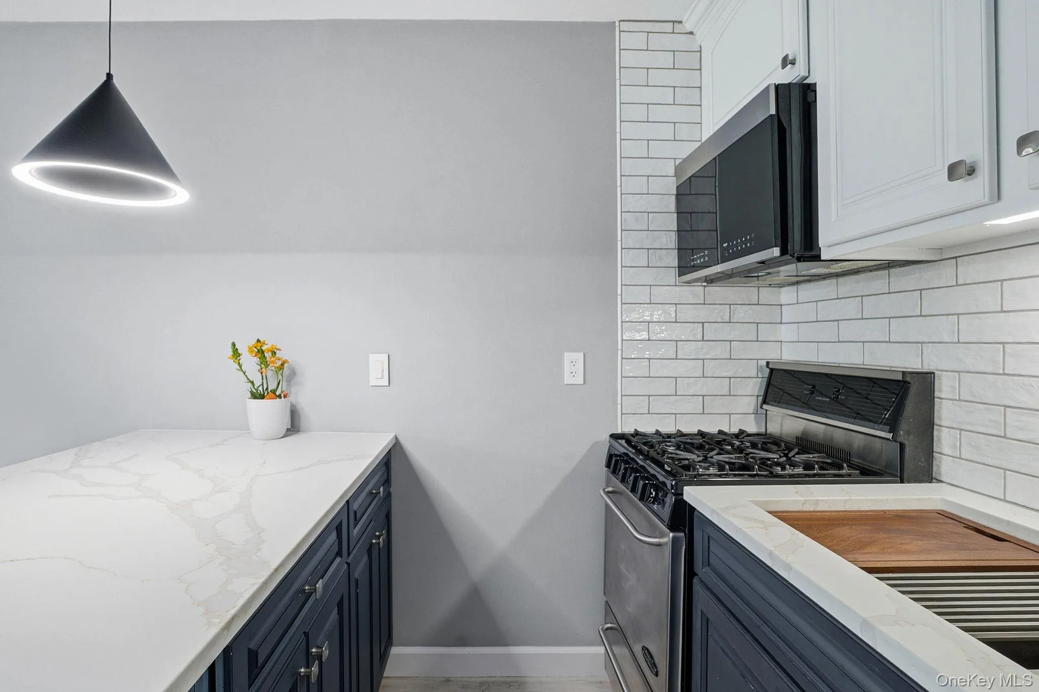 2261 Palmer Avenue, New Rochelle, NY, 2 Rooms Rooms,1 BathroomBathrooms,Residential,For Rent,Palmer,0,999990 2261 Palmer Avenue, New Rochelle, NY, 2 Rooms Rooms,1 BathroomBathrooms,Residential,For Rent,Palmer,0,999990