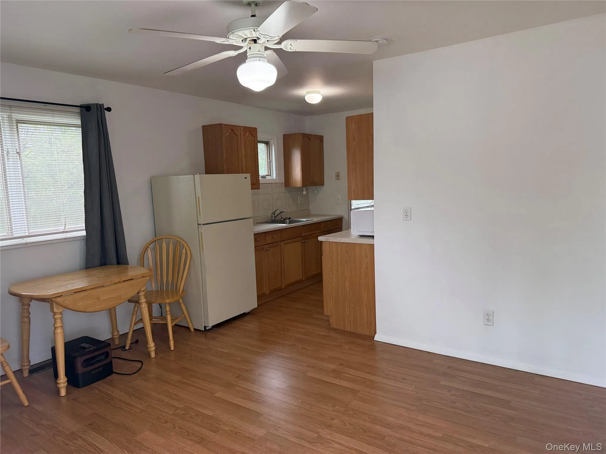15 Donald Street, Brookhaven, NY, 1 Bedroom Bedrooms, 3 Rooms Rooms,1 BathroomBathrooms,Residential Lease,For Rent,Donald,0,999991 15 Donald Street, Brookhaven, NY, 1 Bedroom Bedrooms, 3 Rooms Rooms,1 BathroomBathrooms,Residential Lease,For Rent,Donald,0,999991