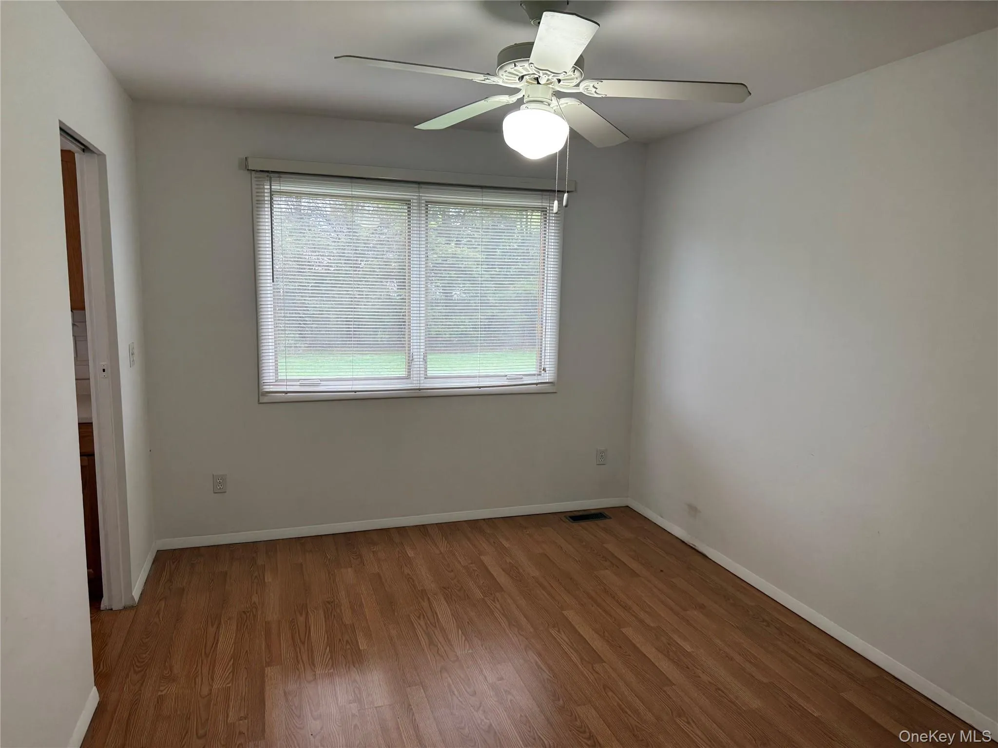 15 Donald Street, Brookhaven, NY, 1 Bedroom Bedrooms, 3 Rooms Rooms,1 BathroomBathrooms,Residential Lease,For Rent,Donald,0,999991 15 Donald Street, Brookhaven, NY, 1 Bedroom Bedrooms, 3 Rooms Rooms,1 BathroomBathrooms,Residential Lease,For Rent,Donald,0,999991