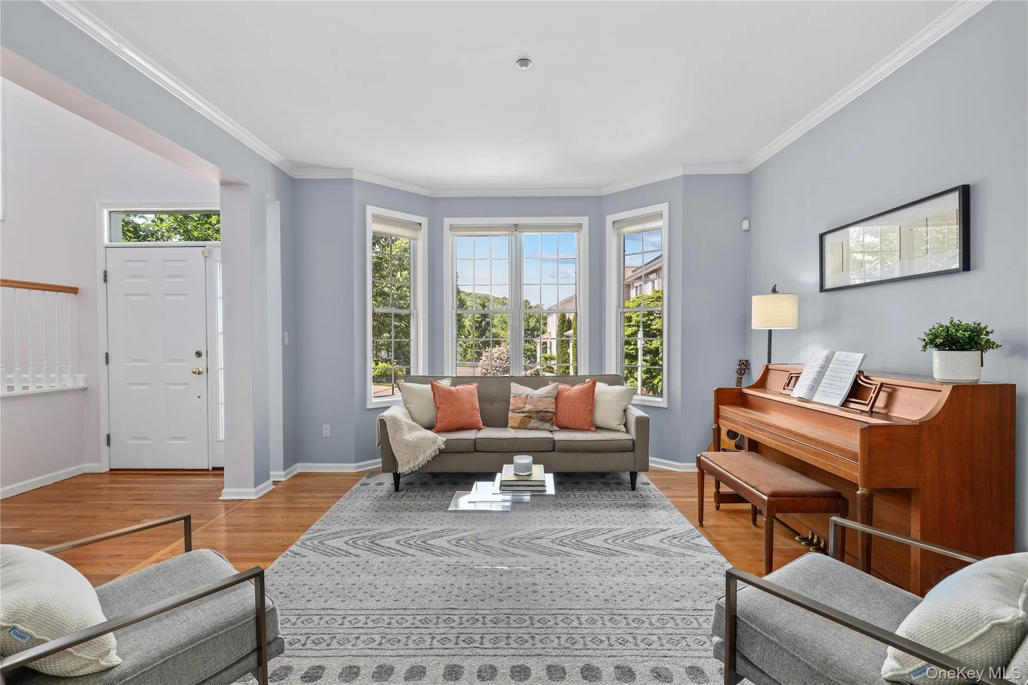 Two-story entry foyer with great sun exposure Two-story entry foyer with great sun exposure