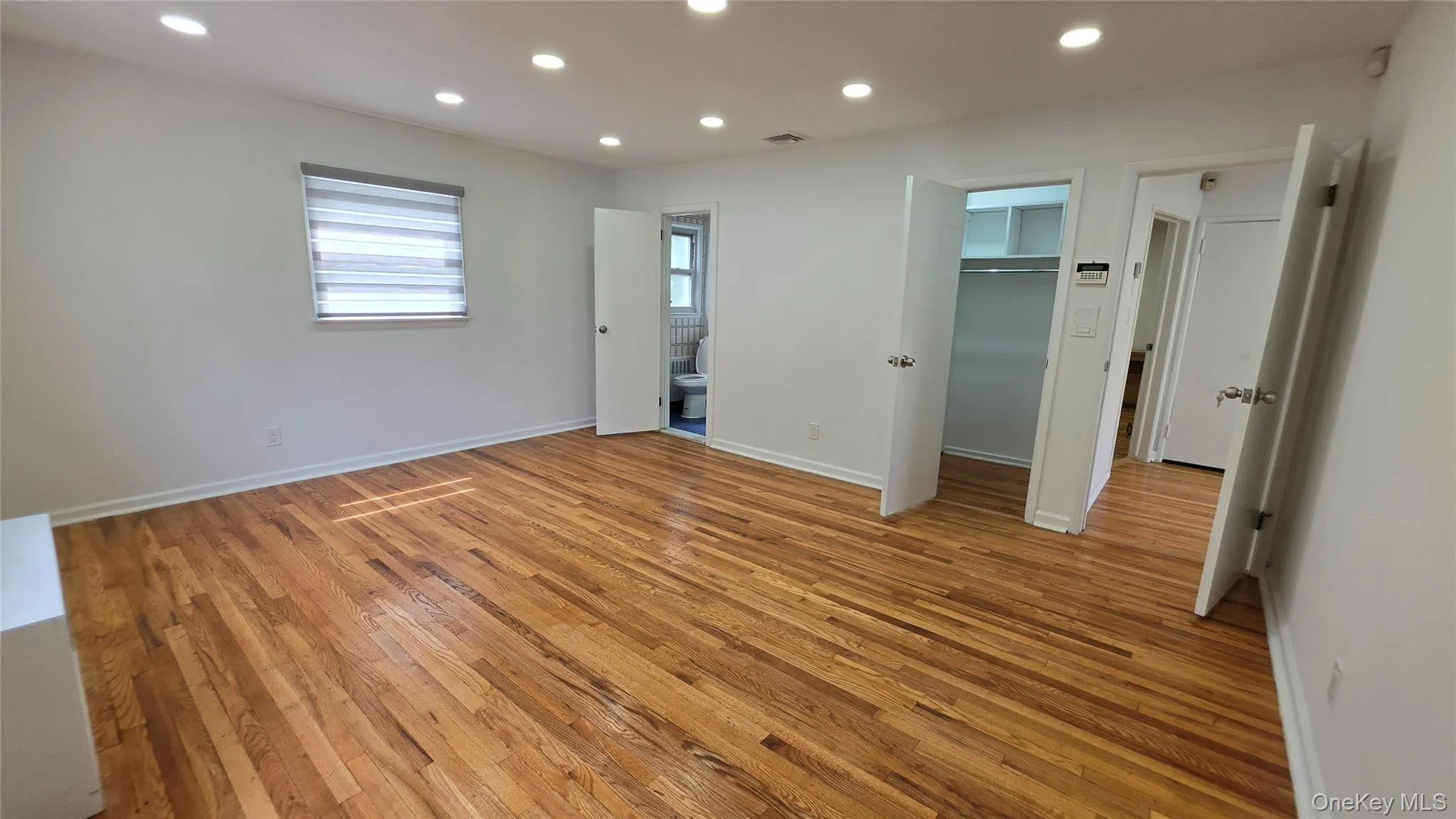 21829 85th Avenue, New York, NY, 3 Bedrooms Bedrooms, 6 Rooms Rooms,2 BathroomsBathrooms,Residential Lease,For Rent,85th,0,000007 21829 85th Avenue, New York, NY, 3 Bedrooms Bedrooms, 6 Rooms Rooms,2 BathroomsBathrooms,Residential Lease,For Rent,85th,0,000007
