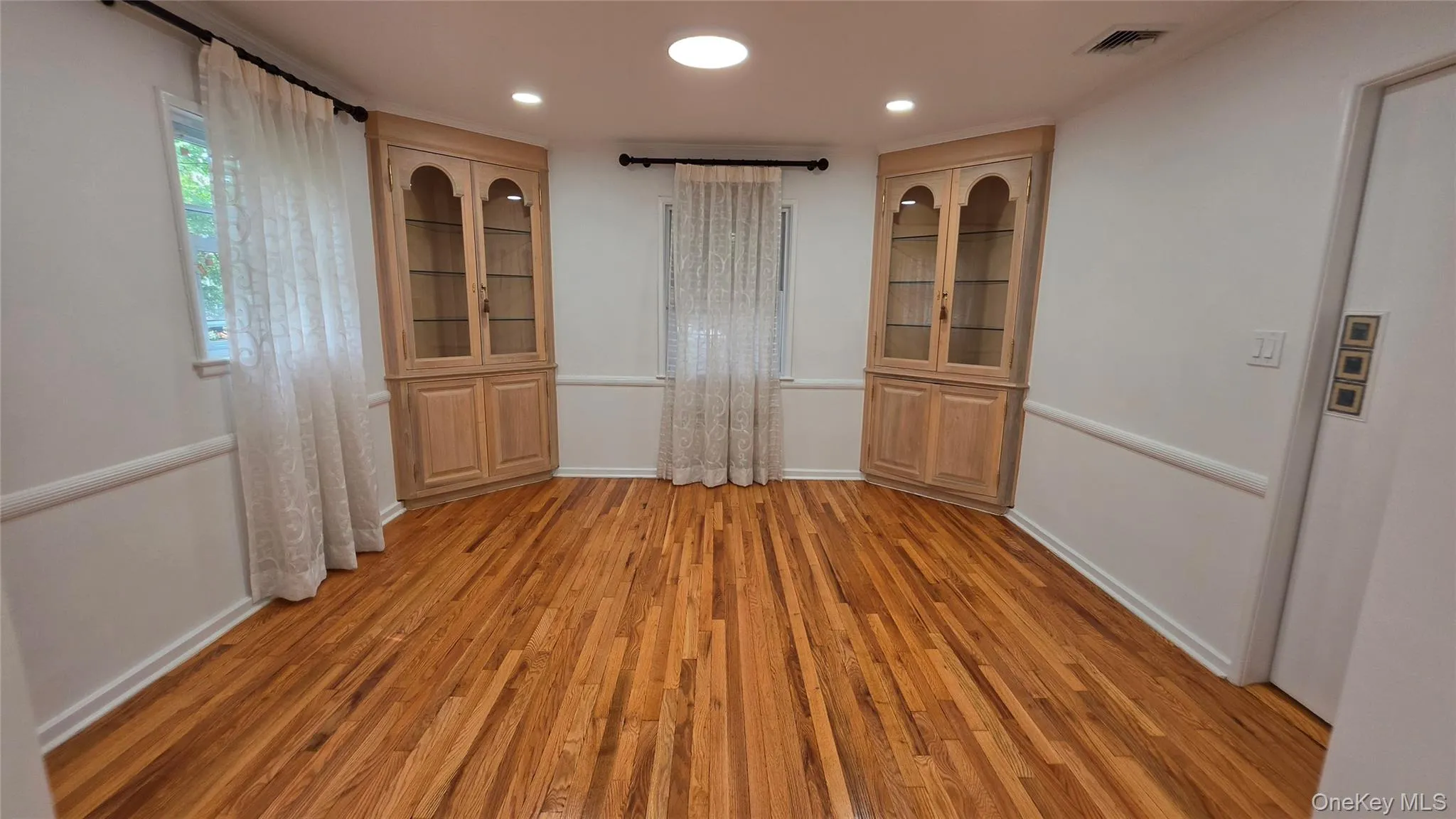 21829 85th Avenue, New York, NY, 3 Bedrooms Bedrooms, 6 Rooms Rooms,2 BathroomsBathrooms,Residential Lease,For Rent,85th,0,000007 21829 85th Avenue, New York, NY, 3 Bedrooms Bedrooms, 6 Rooms Rooms,2 BathroomsBathrooms,Residential Lease,For Rent,85th,0,000007