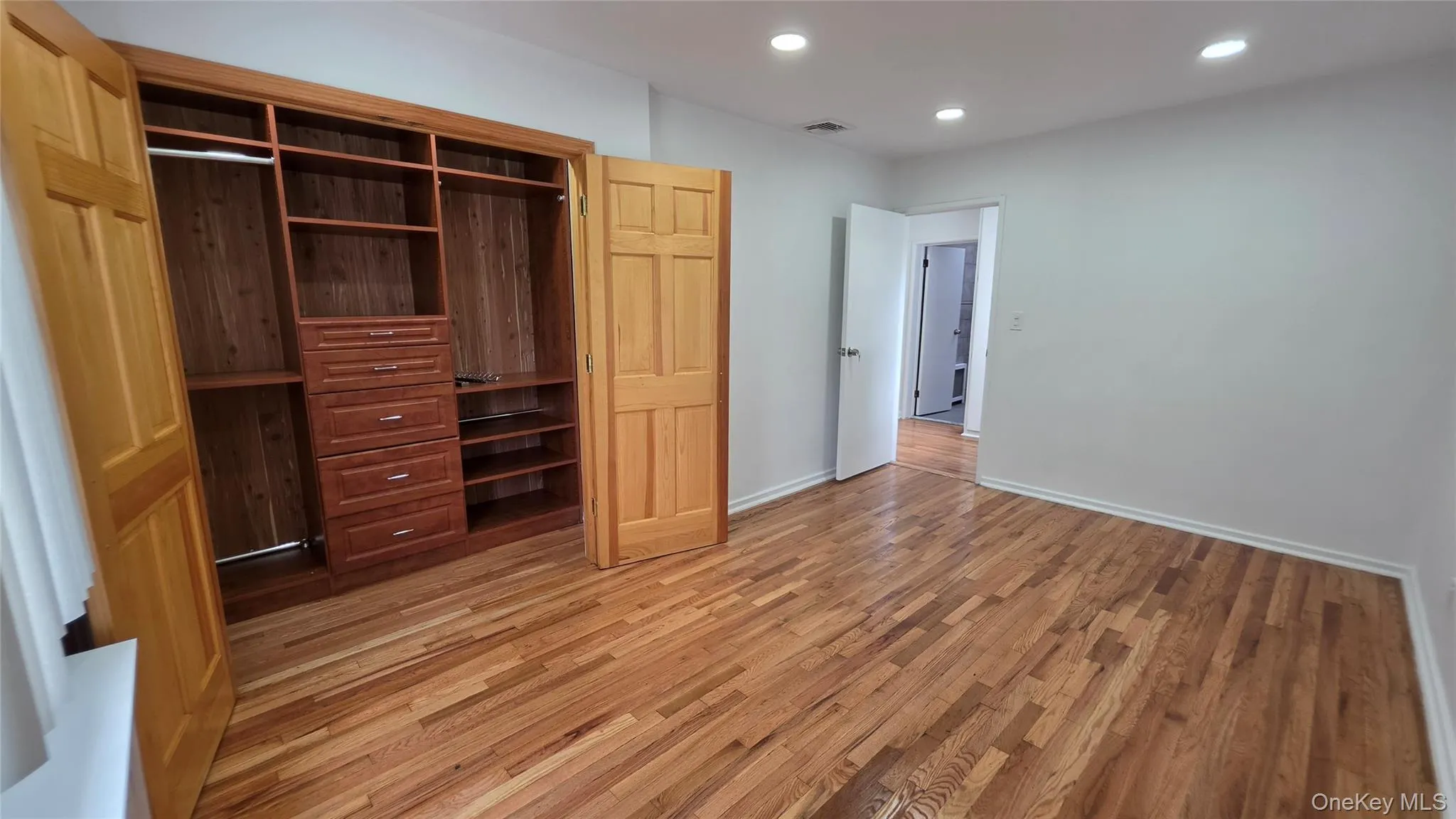 21829 85th Avenue, New York, NY, 3 Bedrooms Bedrooms, 6 Rooms Rooms,2 BathroomsBathrooms,Residential Lease,For Rent,85th,0,000007 21829 85th Avenue, New York, NY, 3 Bedrooms Bedrooms, 6 Rooms Rooms,2 BathroomsBathrooms,Residential Lease,For Rent,85th,0,000007