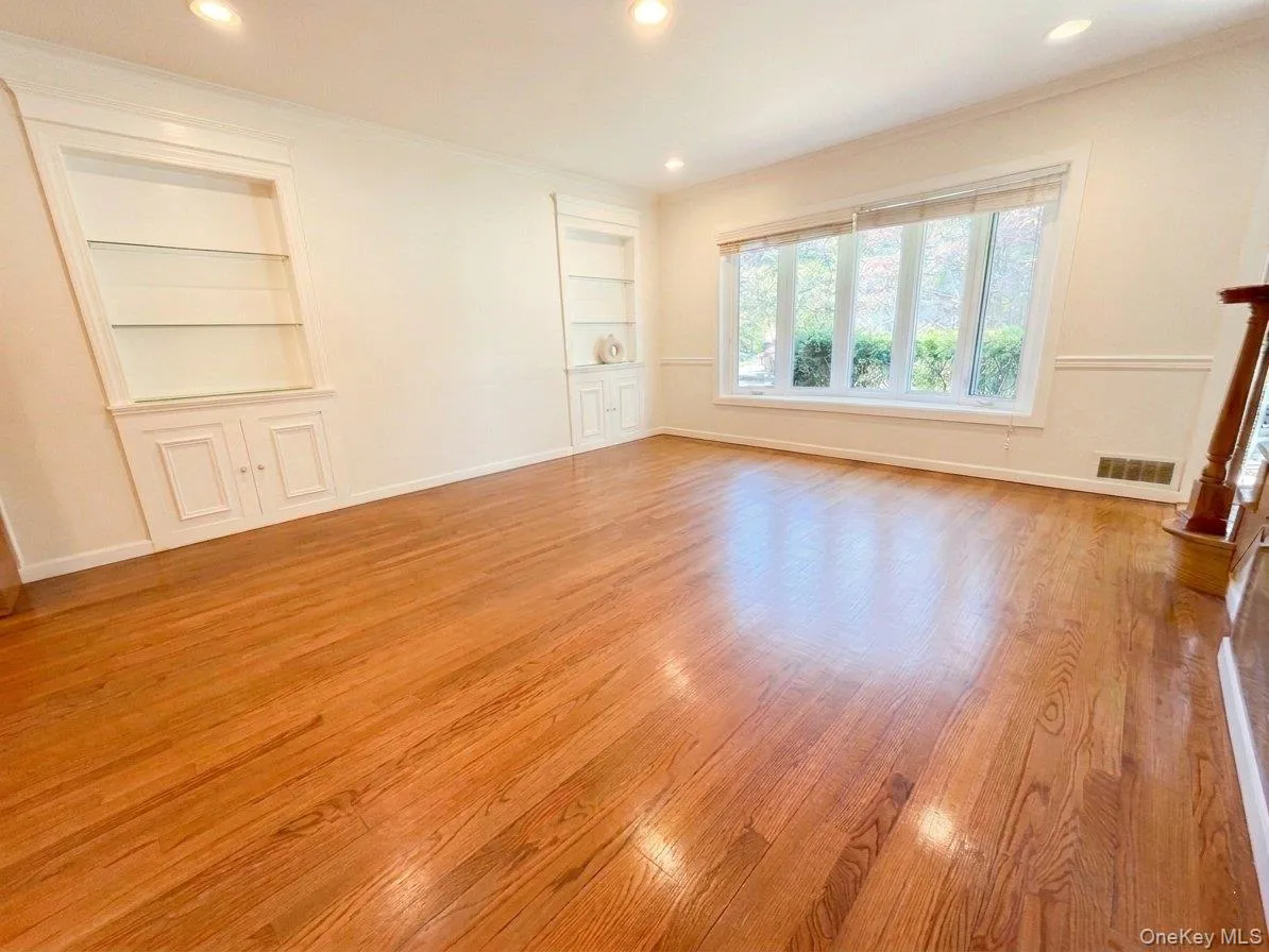 31 Stoothoff Drive, North Hempstead, NY, 4 Bedrooms Bedrooms, 10 Rooms Rooms,3 BathroomsBathrooms,Residential,For Rent,Stoothoff,0,000008 31 Stoothoff Drive, North Hempstead, NY, 4 Bedrooms Bedrooms, 10 Rooms Rooms,3 BathroomsBathrooms,Residential,For Rent,Stoothoff,0,000008
