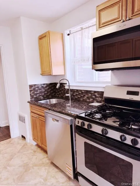22 Keogh Lane, New Rochelle, NY, 2 Bedrooms Bedrooms, 4 Rooms Rooms,1 BathroomBathrooms,Residential Sale,For Rent,Keogh,0,000009 22 Keogh Lane, New Rochelle, NY, 2 Bedrooms Bedrooms, 4 Rooms Rooms,1 BathroomBathrooms,Residential Sale,For Rent,Keogh,0,000009
