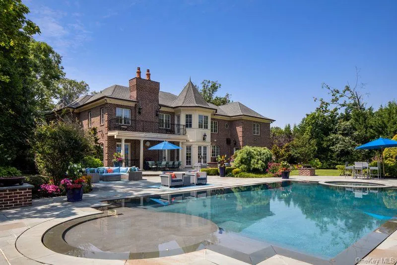 5 Kodiak Drive, Oyster Bay, NY, 8 Bedrooms Bedrooms, 12 Rooms Rooms,7 BathroomsBathrooms,Residential,For Rent,Kodiak,0,000011 5 Kodiak Drive, Oyster Bay, NY, 8 Bedrooms Bedrooms, 12 Rooms Rooms,7 BathroomsBathrooms,Residential,For Rent,Kodiak,0,000011