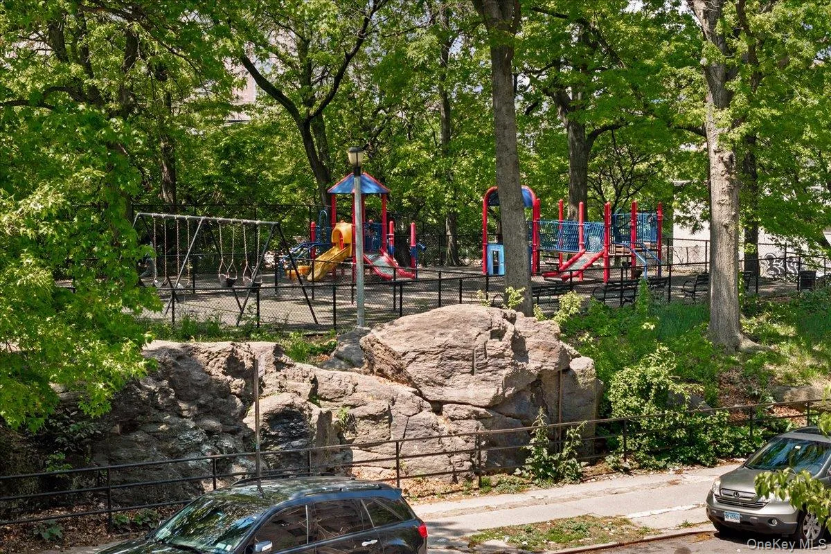Playground across the street, perfect for outdoor activity nearby Playground across the street, perfect for outdoor activity nearby