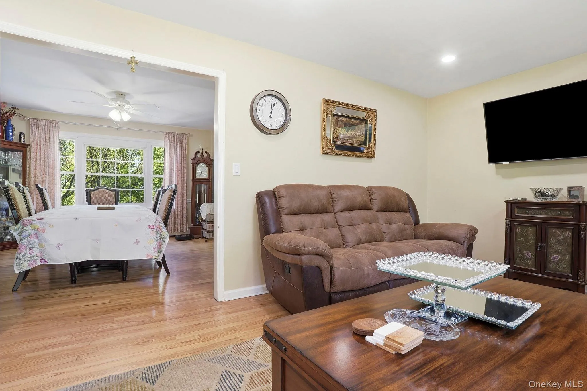 29 Hillview Drive, La Grange, NY, 4 Bedrooms Bedrooms, 12 Rooms Rooms,2 BathroomsBathrooms,Residential,For Rent,Hillview,0,000018 29 Hillview Drive, La Grange, NY, 4 Bedrooms Bedrooms, 12 Rooms Rooms,2 BathroomsBathrooms,Residential,For Rent,Hillview,0,000018
