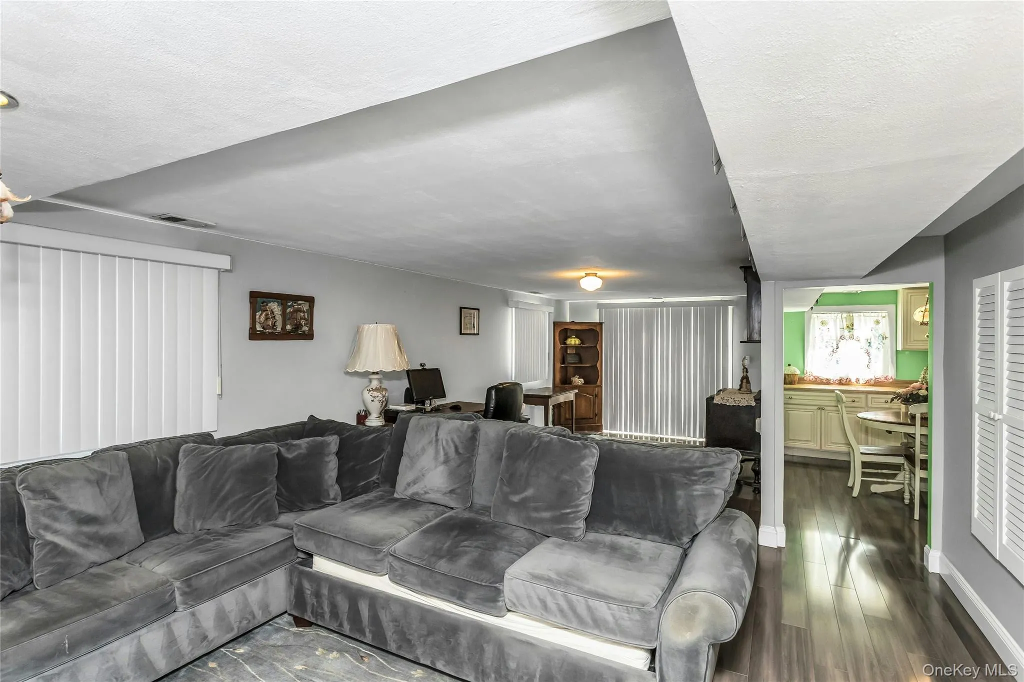 164-33 91st Street, New York, NY, 3 Bedrooms Bedrooms, 8 Rooms Rooms,2 BathroomsBathrooms,Residential,For Rent,91st,0,000022 164-33 91st Street, New York, NY, 3 Bedrooms Bedrooms, 8 Rooms Rooms,2 BathroomsBathrooms,Residential,For Rent,91st,0,000022
