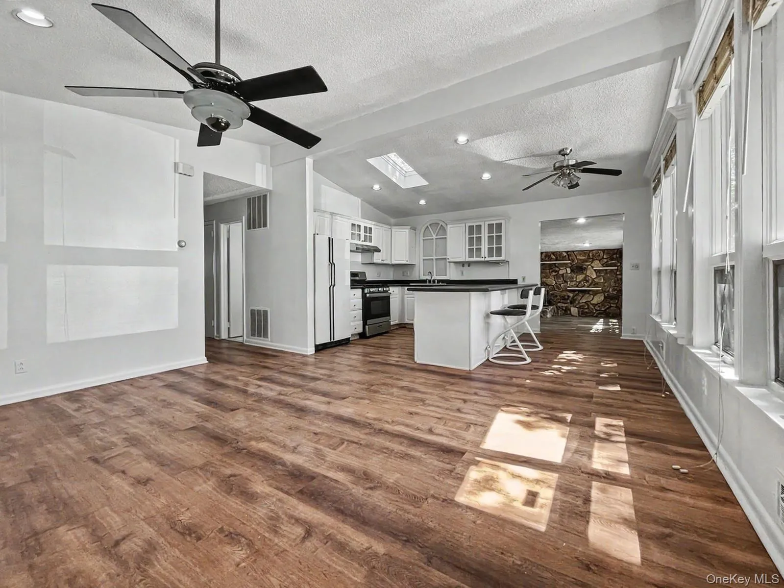 198 Lake Shore Drive, Thompson, NY, 3 Bedrooms Bedrooms, 5 Rooms Rooms,2 BathroomsBathrooms,Residential,For Rent,Lake Shore,0,000030 198 Lake Shore Drive, Thompson, NY, 3 Bedrooms Bedrooms, 5 Rooms Rooms,2 BathroomsBathrooms,Residential,For Rent,Lake Shore,0,000030