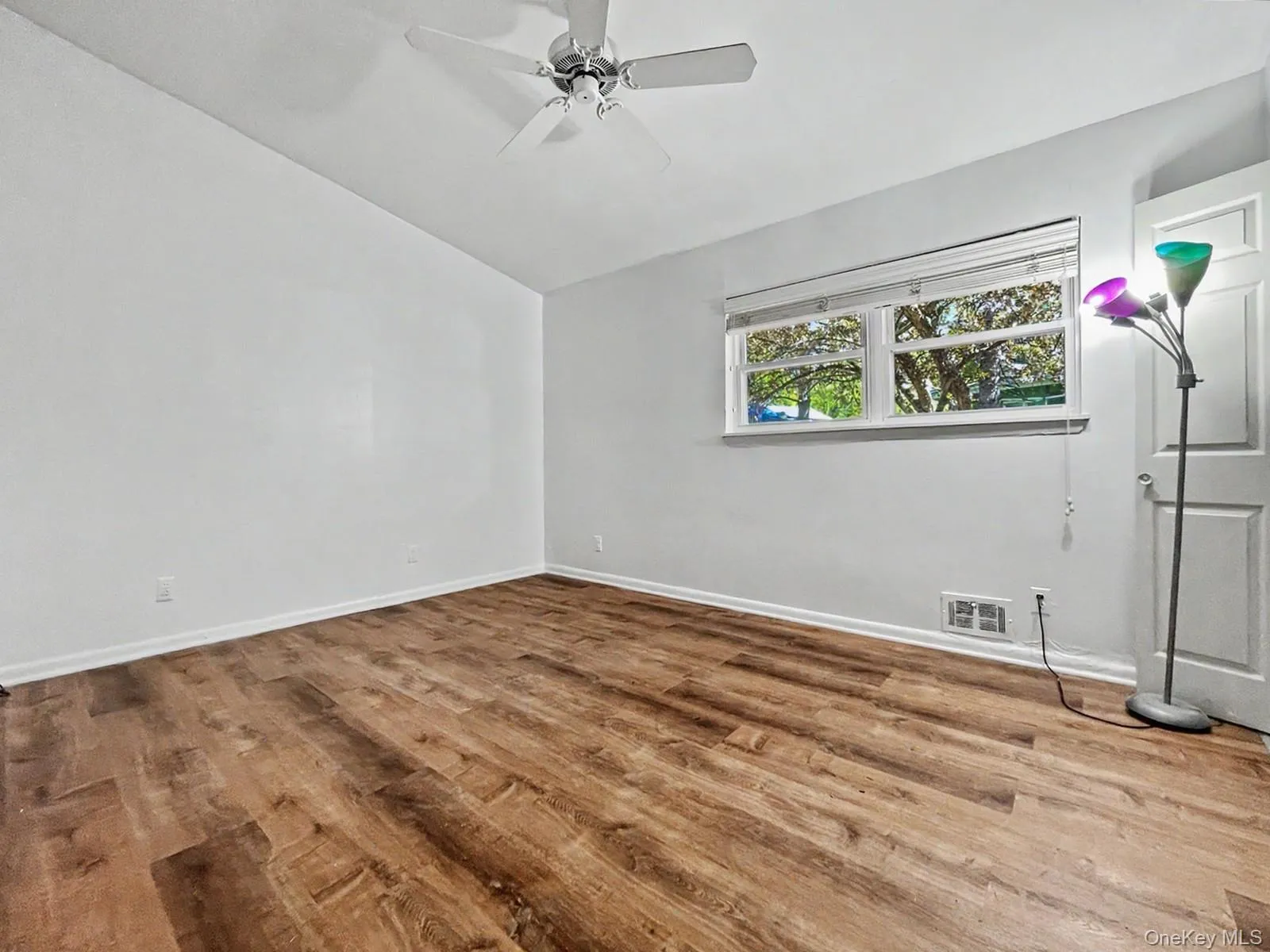 198 Lake Shore Drive, Thompson, NY, 3 Bedrooms Bedrooms, 5 Rooms Rooms,2 BathroomsBathrooms,Residential,For Rent,Lake Shore,0,000030 198 Lake Shore Drive, Thompson, NY, 3 Bedrooms Bedrooms, 5 Rooms Rooms,2 BathroomsBathrooms,Residential,For Rent,Lake Shore,0,000030